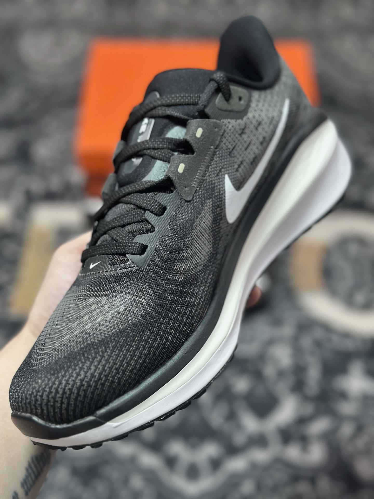 原装级别 Nk Air Zoom Vomero 17 登月17 2024夏季新款缓震休闲跑鞋 FB1309-004