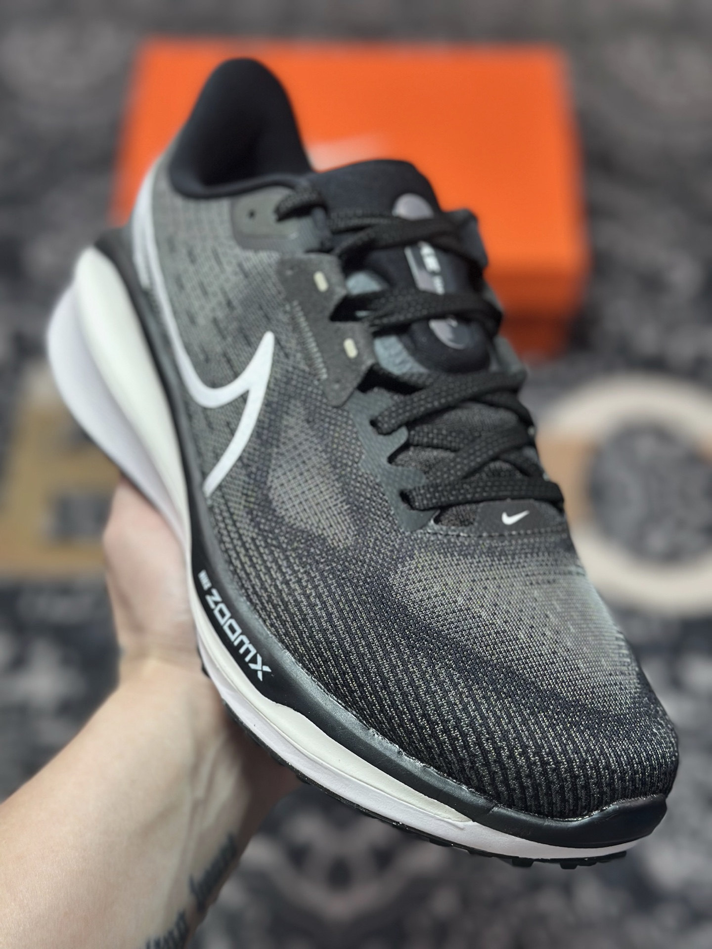 原装级别 Nk Air Zoom Vomero 17 登月17 2024夏季新款缓震休闲跑鞋 FB1309-004