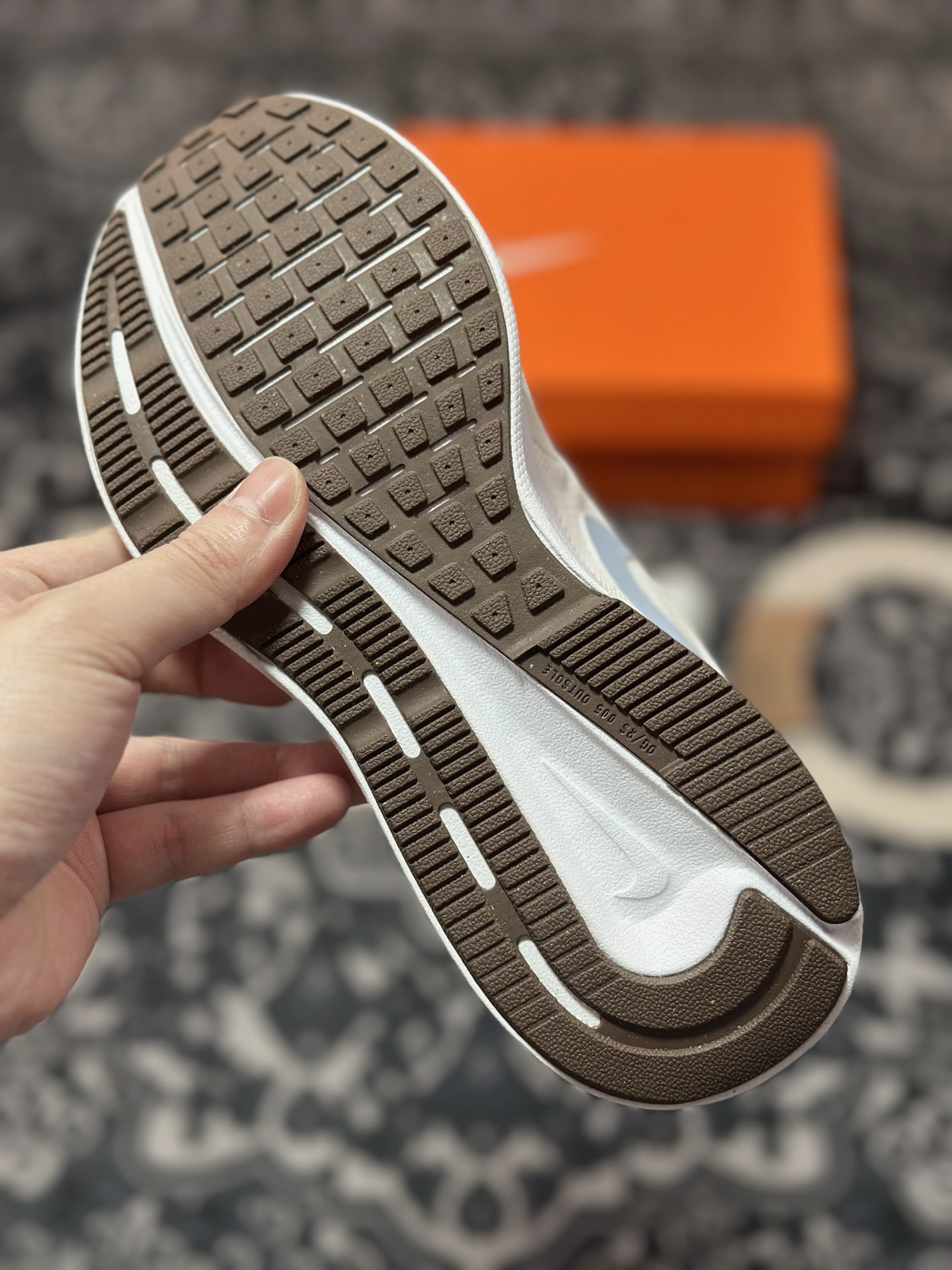 原装级别 Nike Run Swift 3 健步运动 低帮 休闲跑步鞋 女款 米白浅蓝 FN3448-141