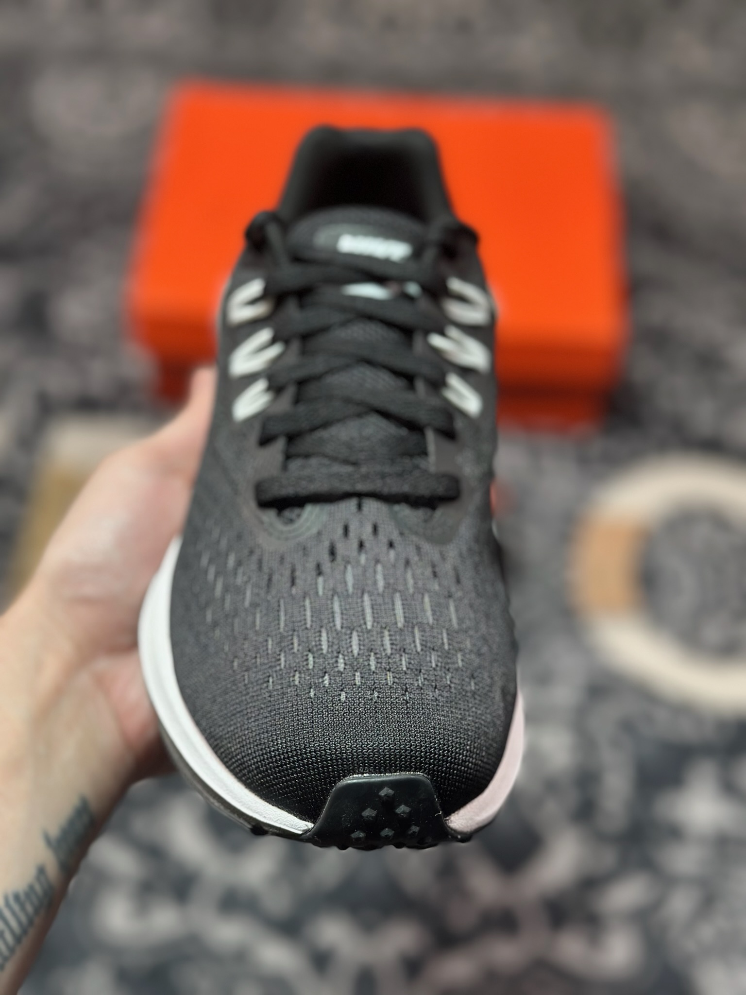 原装级别Nike Zoom Winflo 4 运动 织物减震防滑 低帮 休闲跑步鞋 黑白 898466-001