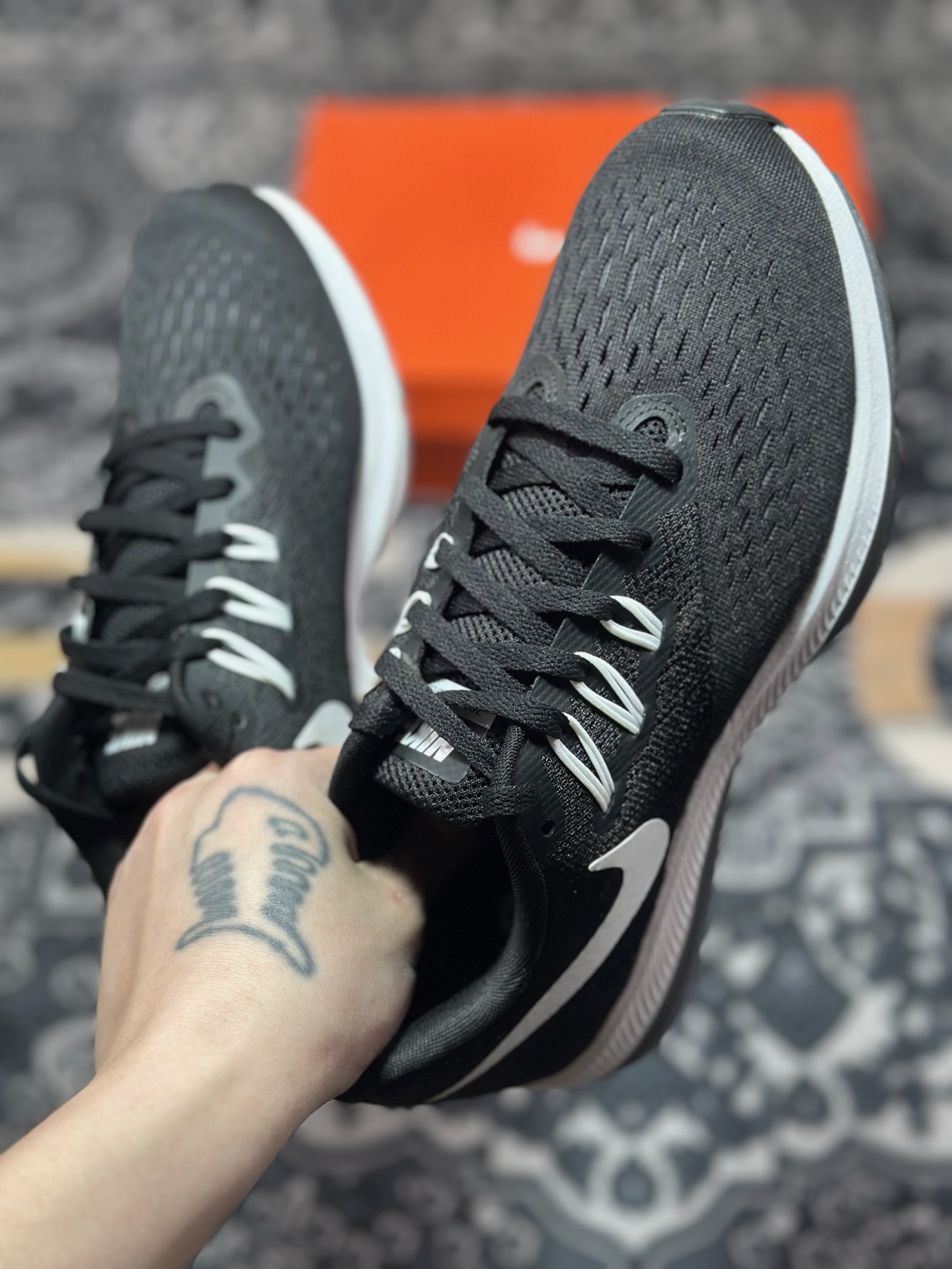 原装级别Nike Zoom Winflo 4 运动 织物减震防滑 低帮 休闲跑步鞋 黑白 898466-001