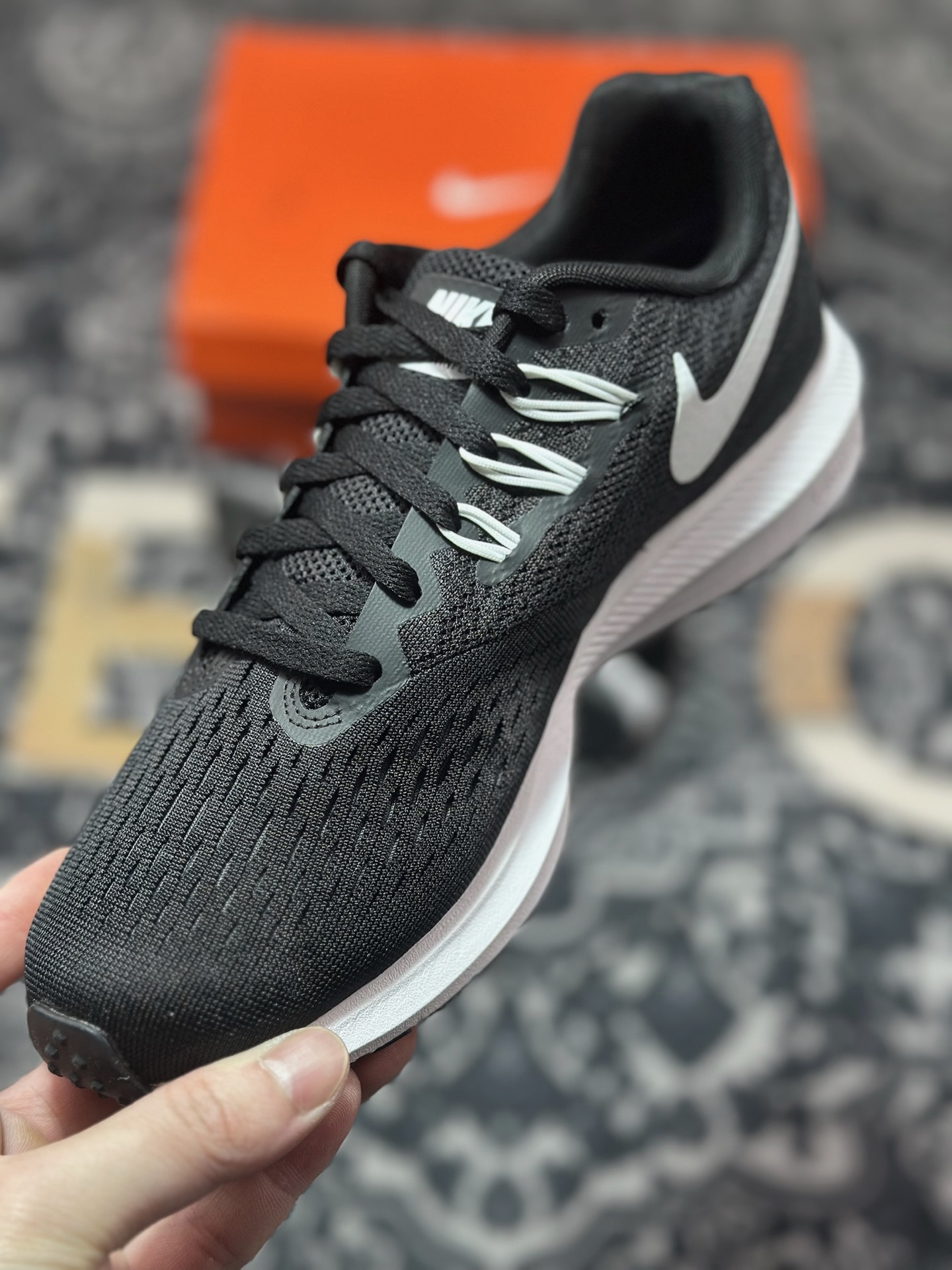 原装级别Nike Zoom Winflo 4 运动 织物减震防滑 低帮 休闲跑步鞋 黑白 898466-001