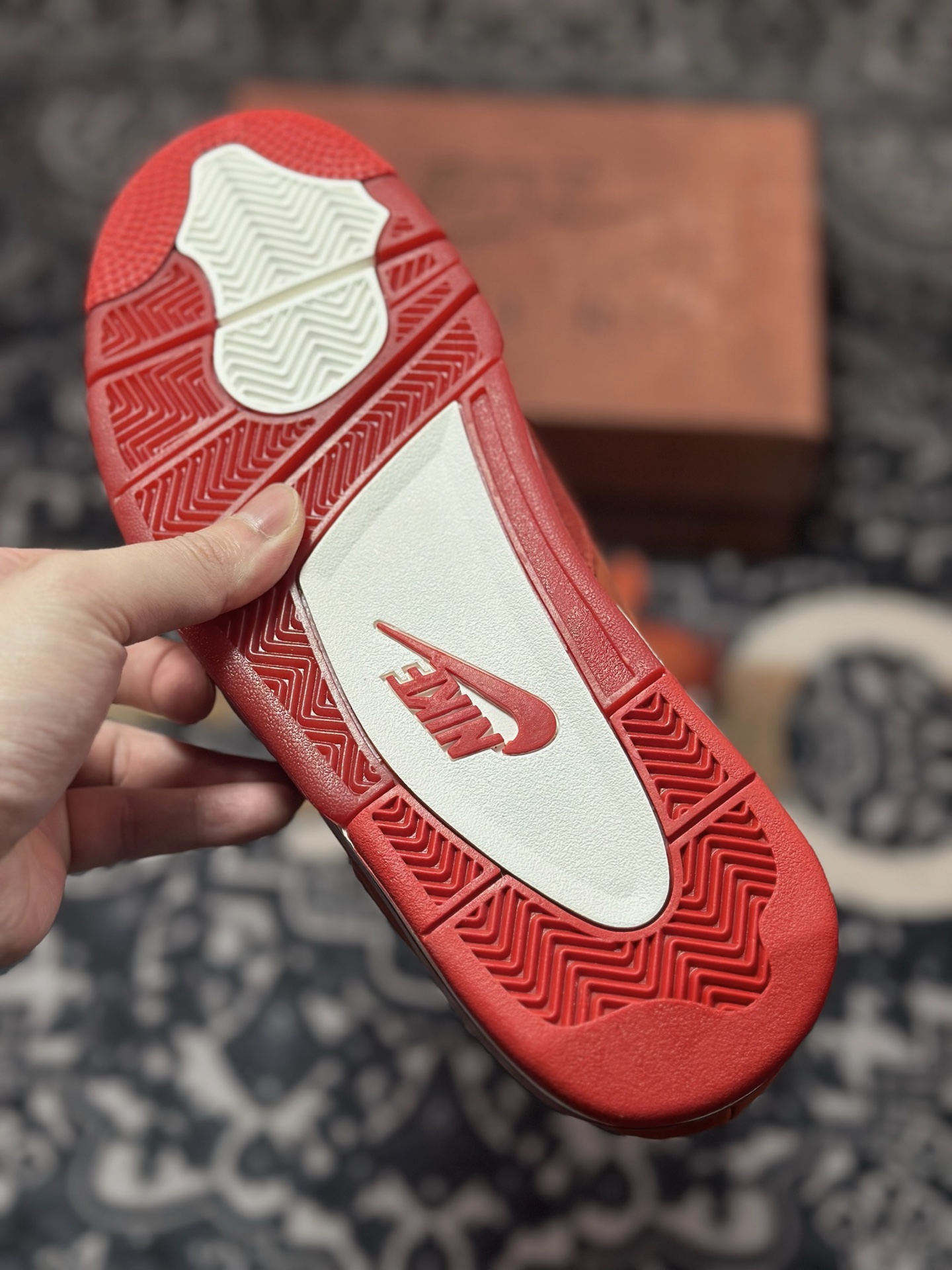 Nigel Sylvester x Air Jordan 4 “Brick by Brick” BIKE 联名橙棕红砖 HF4340-800