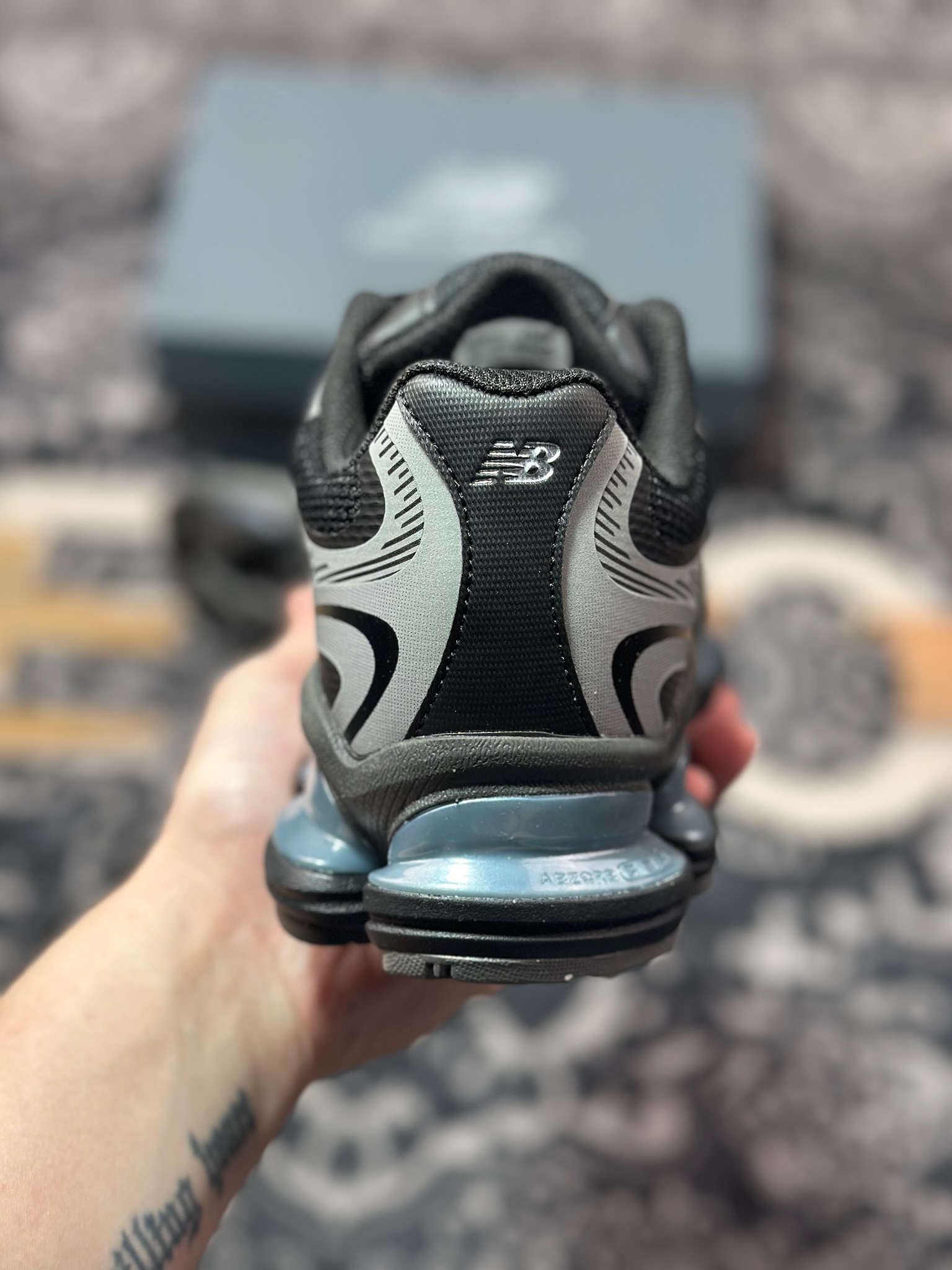 New Balance 新百伦 网面休闲鞋 U2000EA