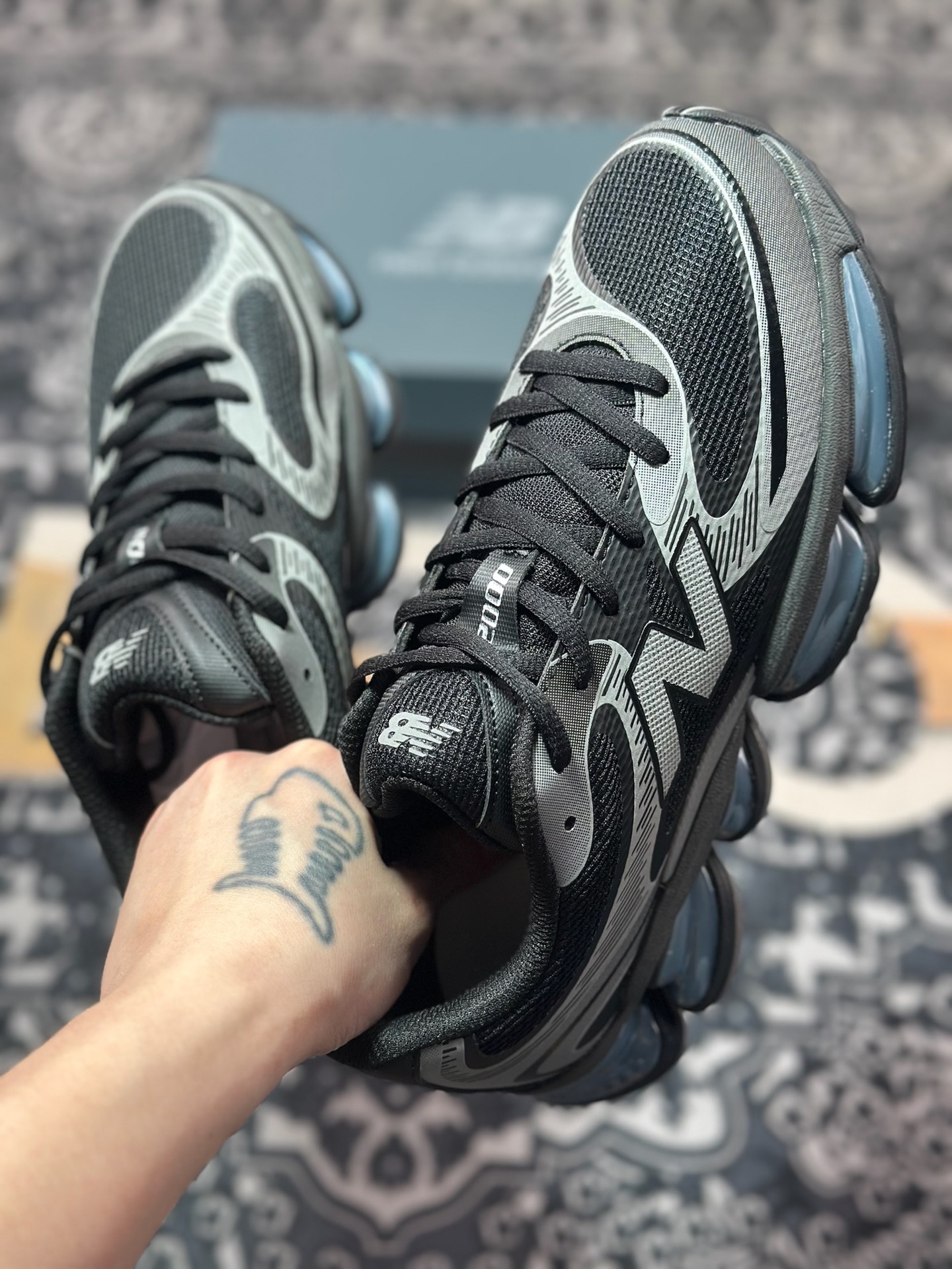 New Balance 新百伦 网面休闲鞋 U2000EA
