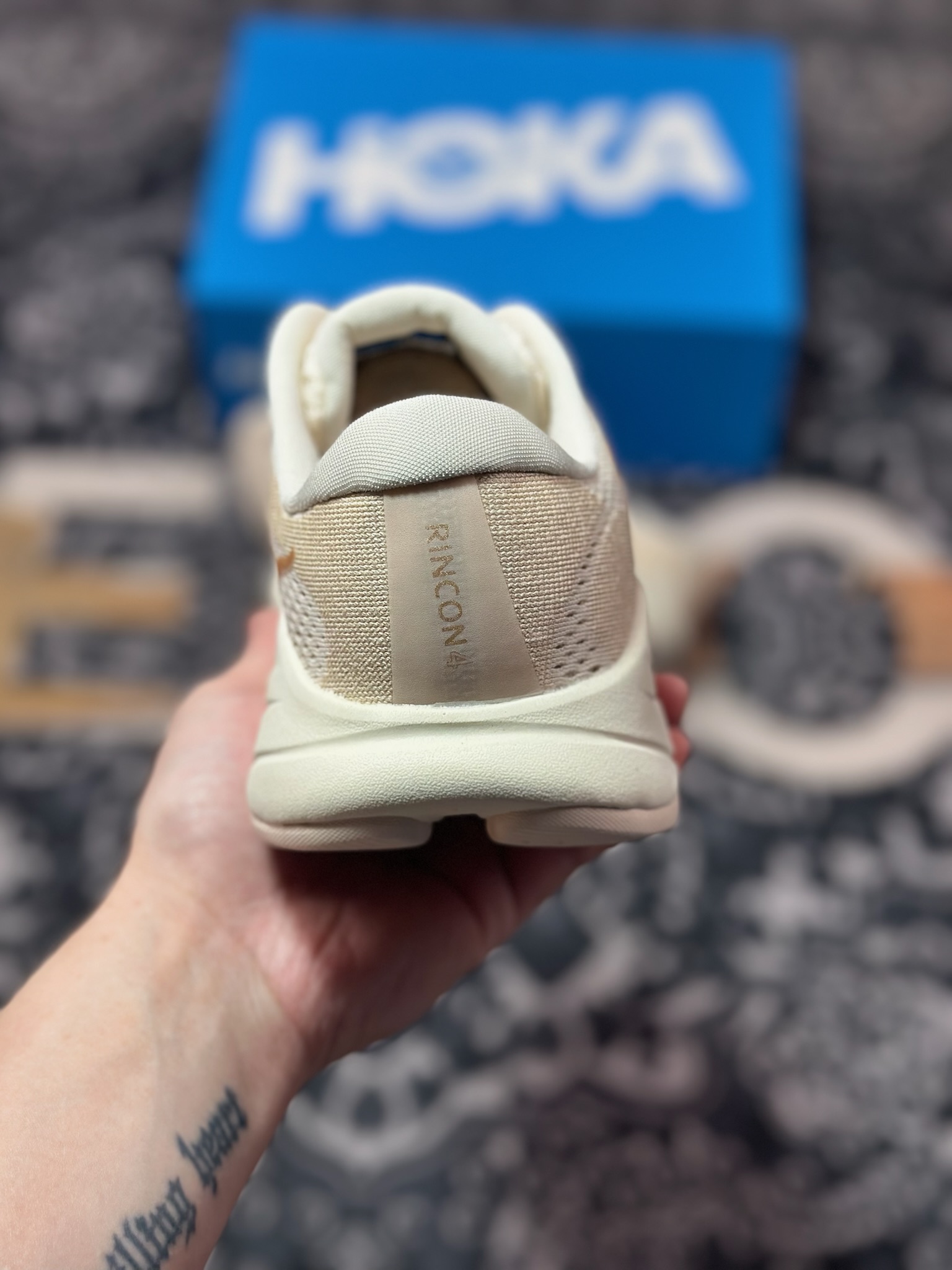 B220 Hoka One One Rincon 4 林康4代公路休闲跑步鞋 1155131-VCH