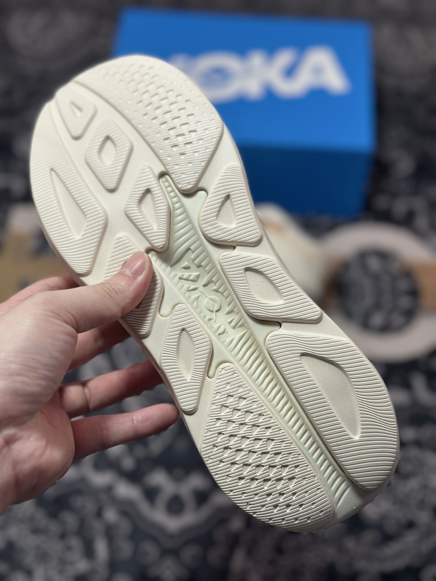 B220 Hoka One One Rincon 4 林康4代公路休闲跑步鞋 1155131-VCH