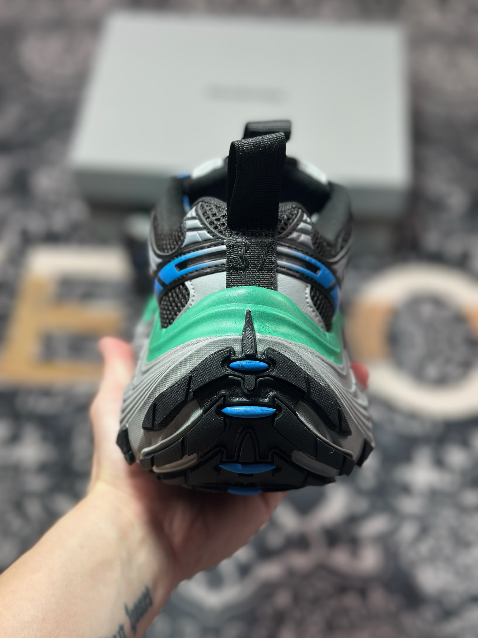 巴黎世家BALENCIAGA Cargo Sneaker 10XL船型系列低帮复古阔型厚底运动鞋“黑灰蓝绿做旧” 784344 W2MV2 1143