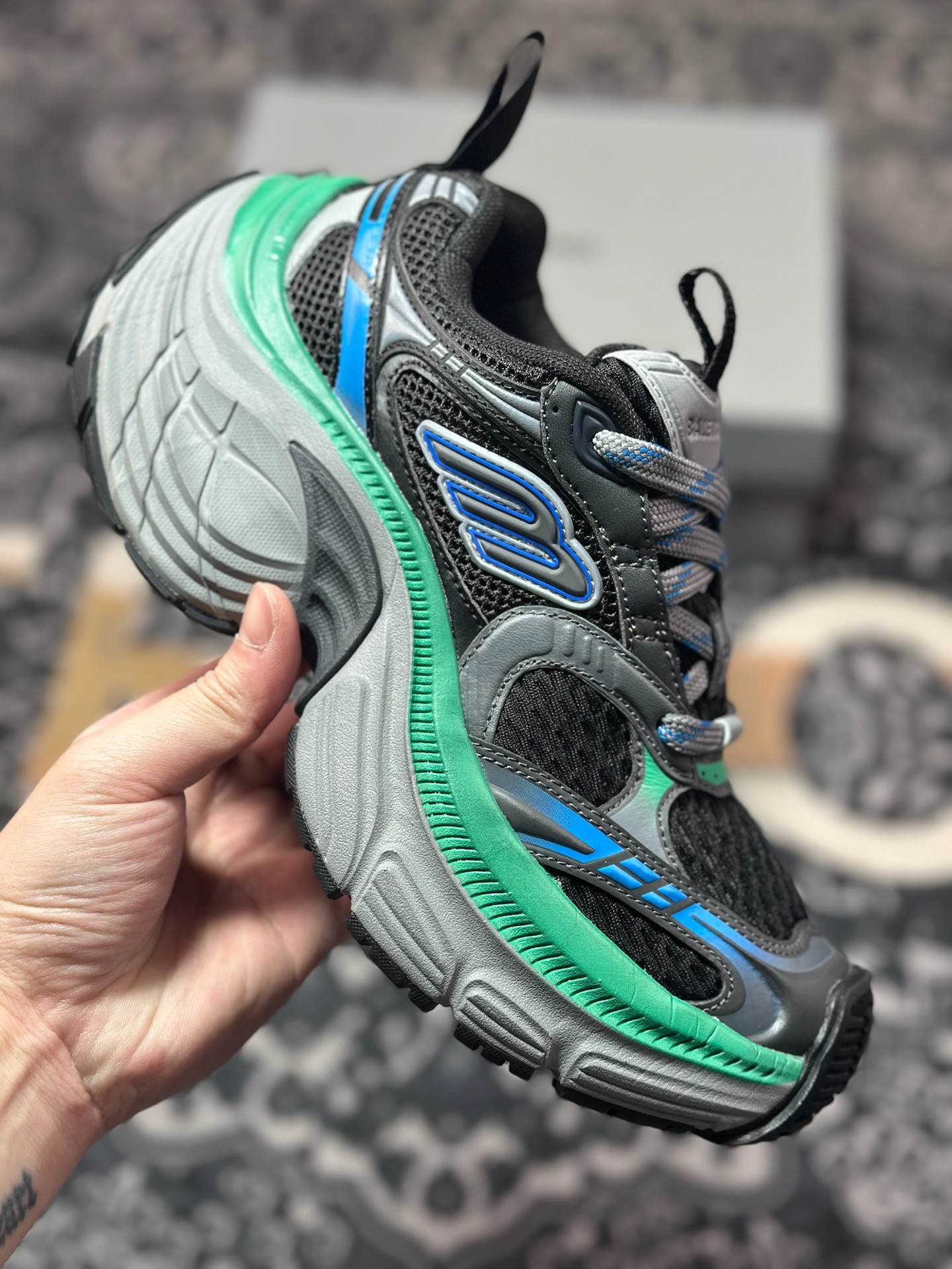 巴黎世家BALENCIAGA Cargo Sneaker 10XL船型系列低帮复古阔型厚底运动鞋“黑灰蓝绿做旧” 784344 W2MV2 1143