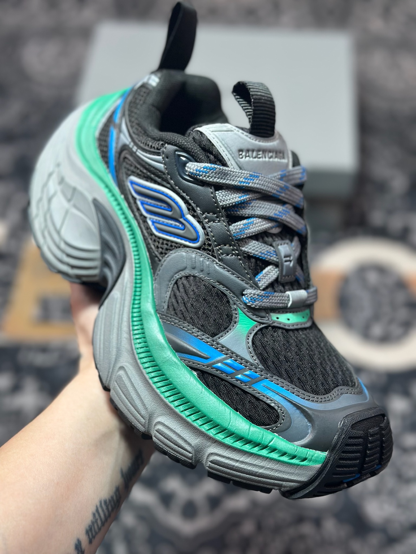 巴黎世家BALENCIAGA Cargo Sneaker 10XL船型系列低帮复古阔型厚底运动鞋“黑灰蓝绿做旧” 784344 W2MV2 1143