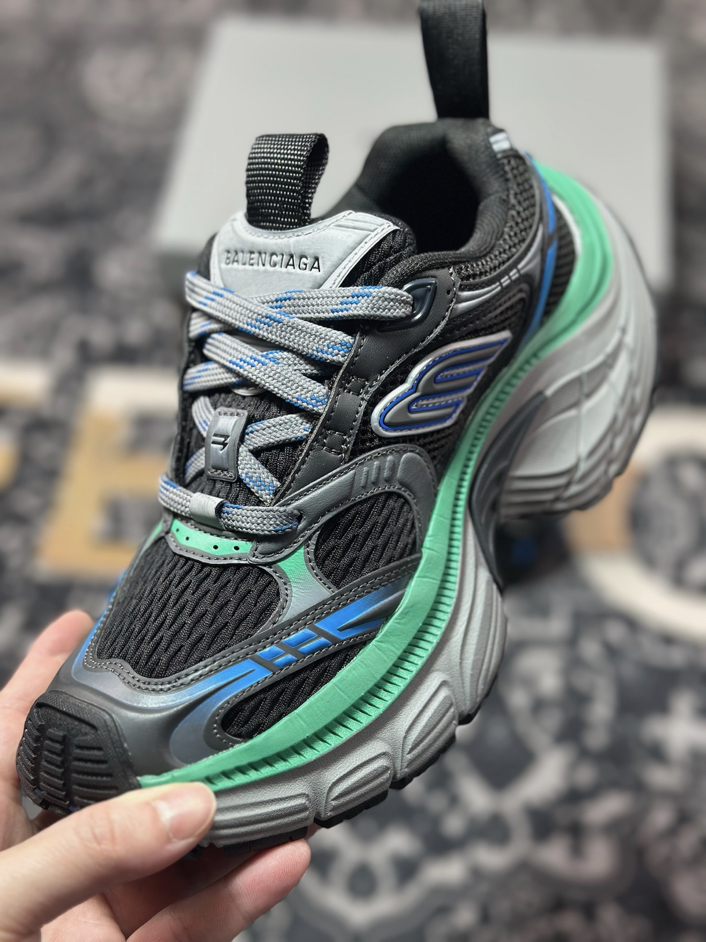 巴黎世家BALENCIAGA Cargo Sneaker 10XL船型系列低帮复古阔型厚底运动鞋“黑灰蓝绿做旧” 784344 W2MV2 1143