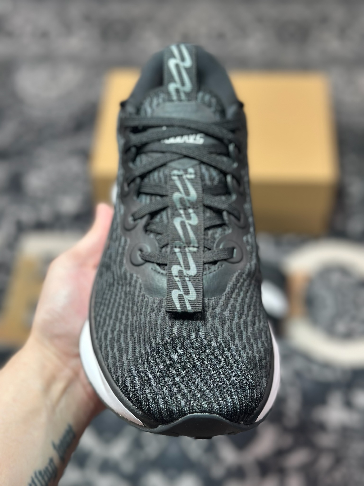 Nike WMNS MOTIVA Cushlon30泡绵缓震跑步鞋 DV1237-001