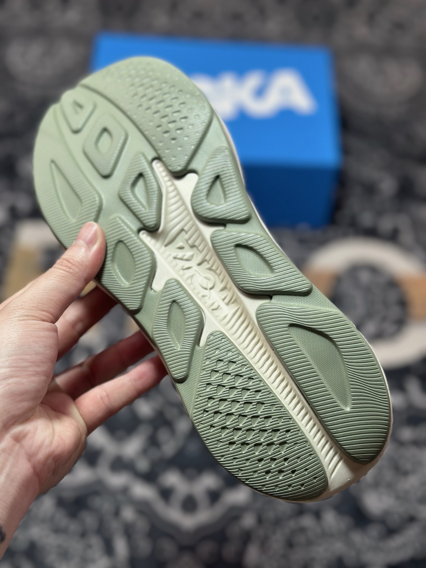 Hoka One One Rincon 4 林康4代公路休闲跑步鞋 1155130-FLY