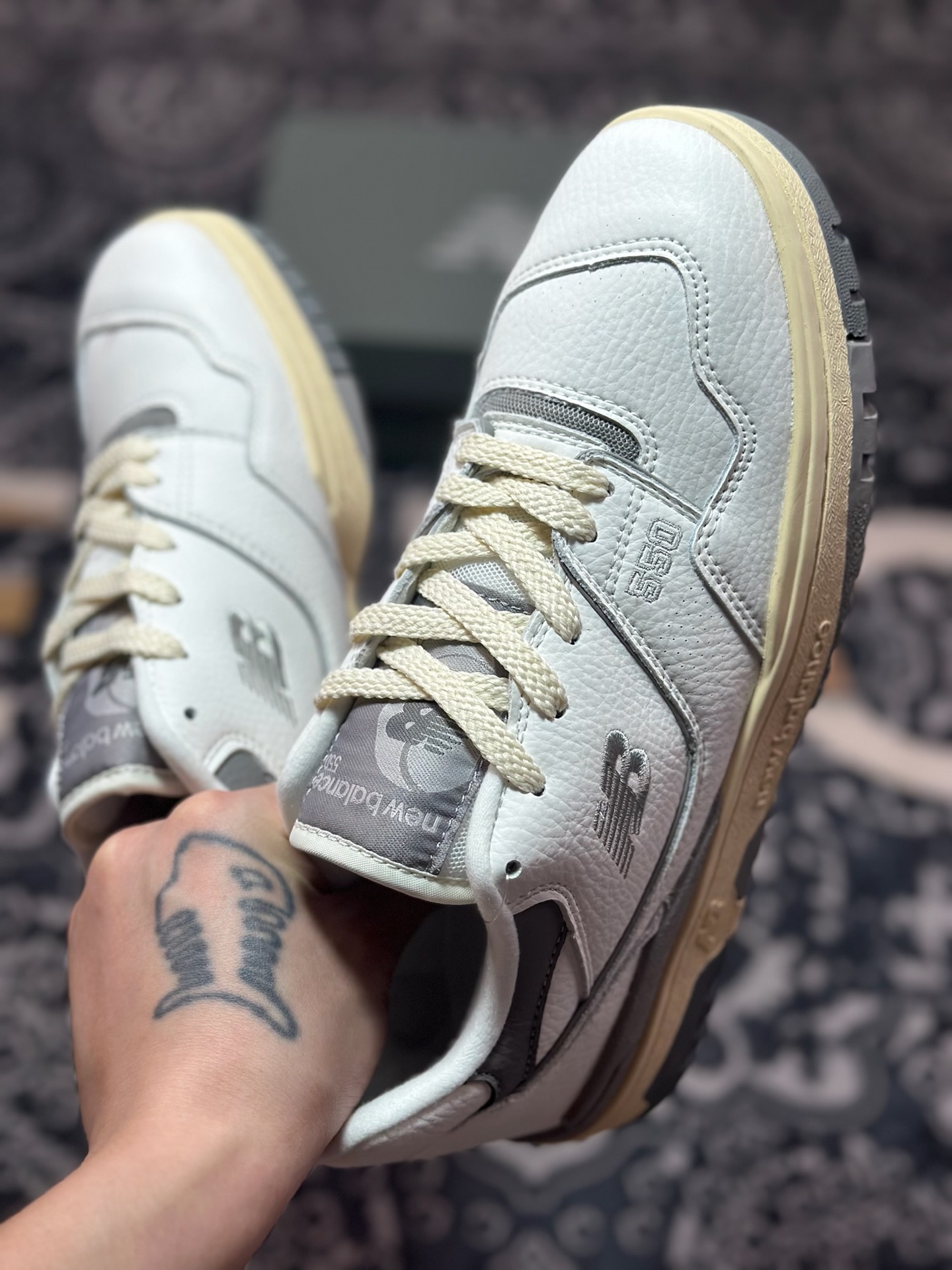 New Balance BB550系列 新平衡皮面中性休闲跑鞋 BB550PTC