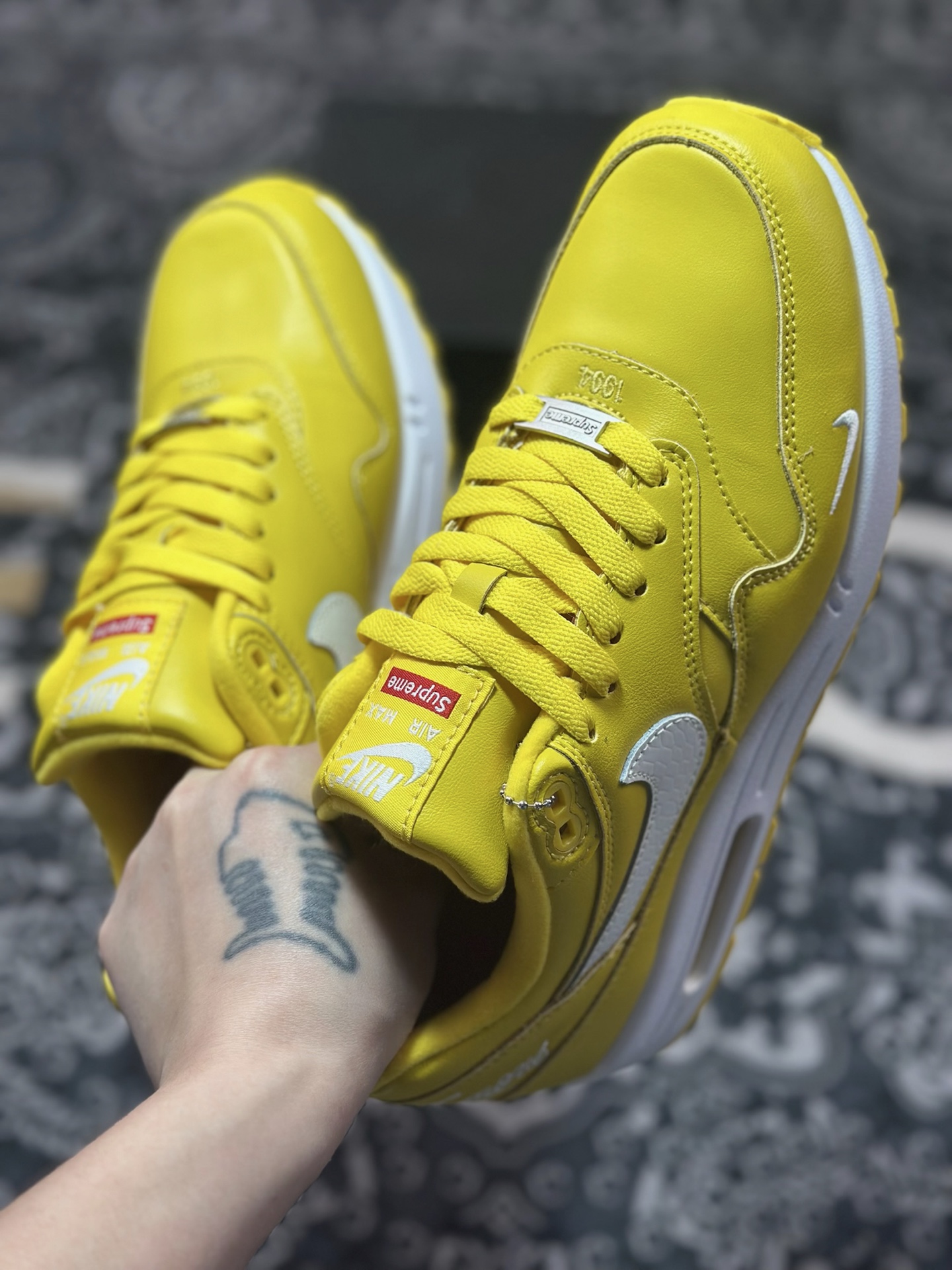 Nike Air Max 1 耐克半掌气垫复古跑步鞋 HF8813-700