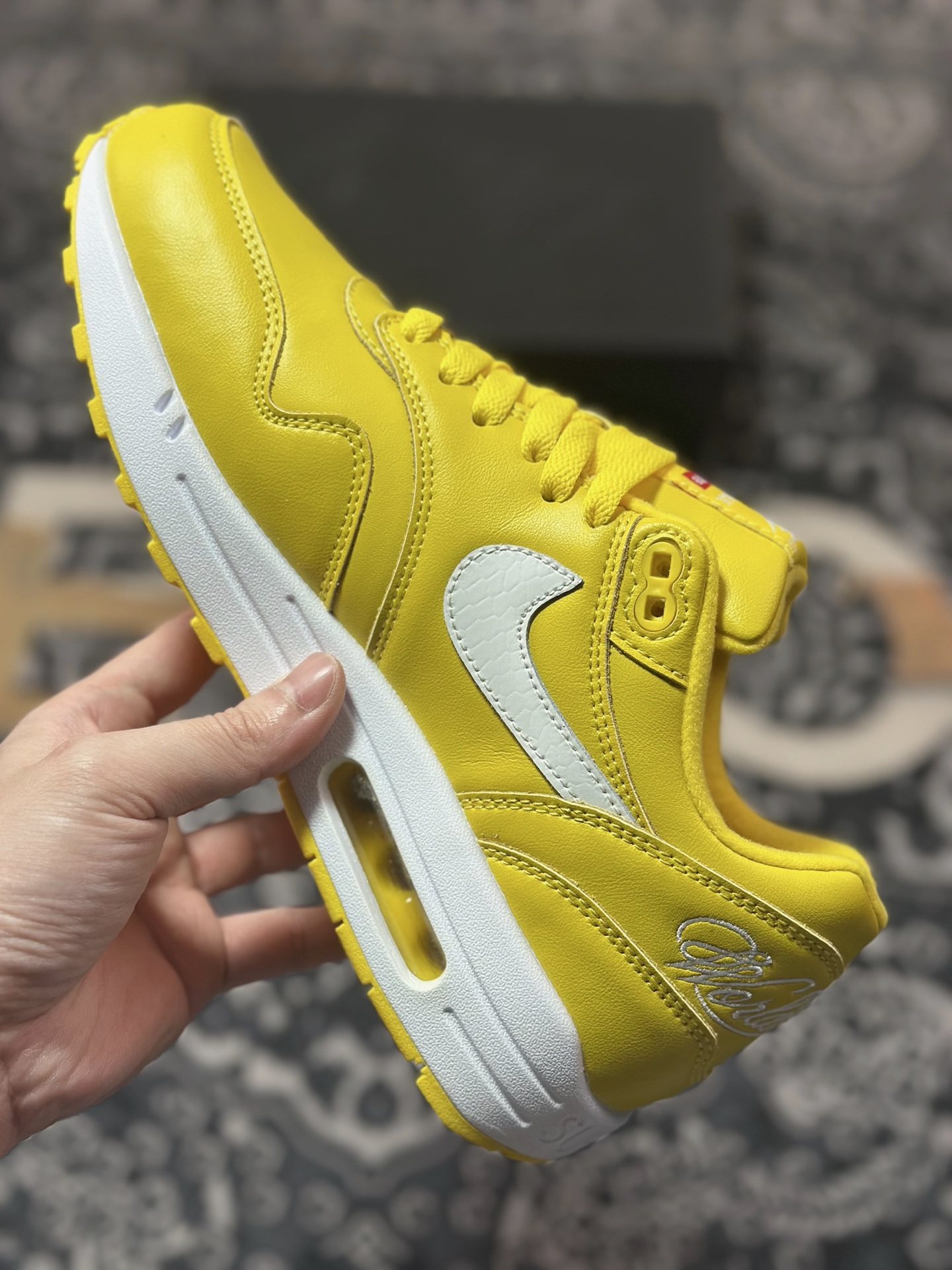 Nike Air Max 1 耐克半掌气垫复古跑步鞋 HF8813-700