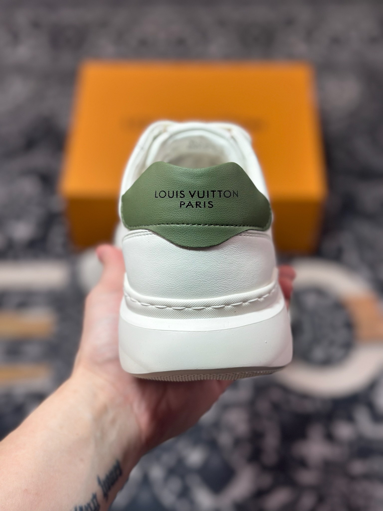 新货Louis Vuitton LV路易威登休闲文化运动板鞋系列百搭性霸屏整个时尚娱乐圈