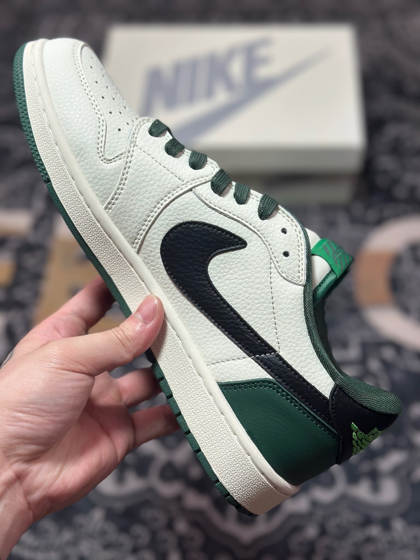 Travis Scott x Fragment Design x Jordan Air Jordan 1 Low SP OFF联名——“米黑藏青” JJ5288-011