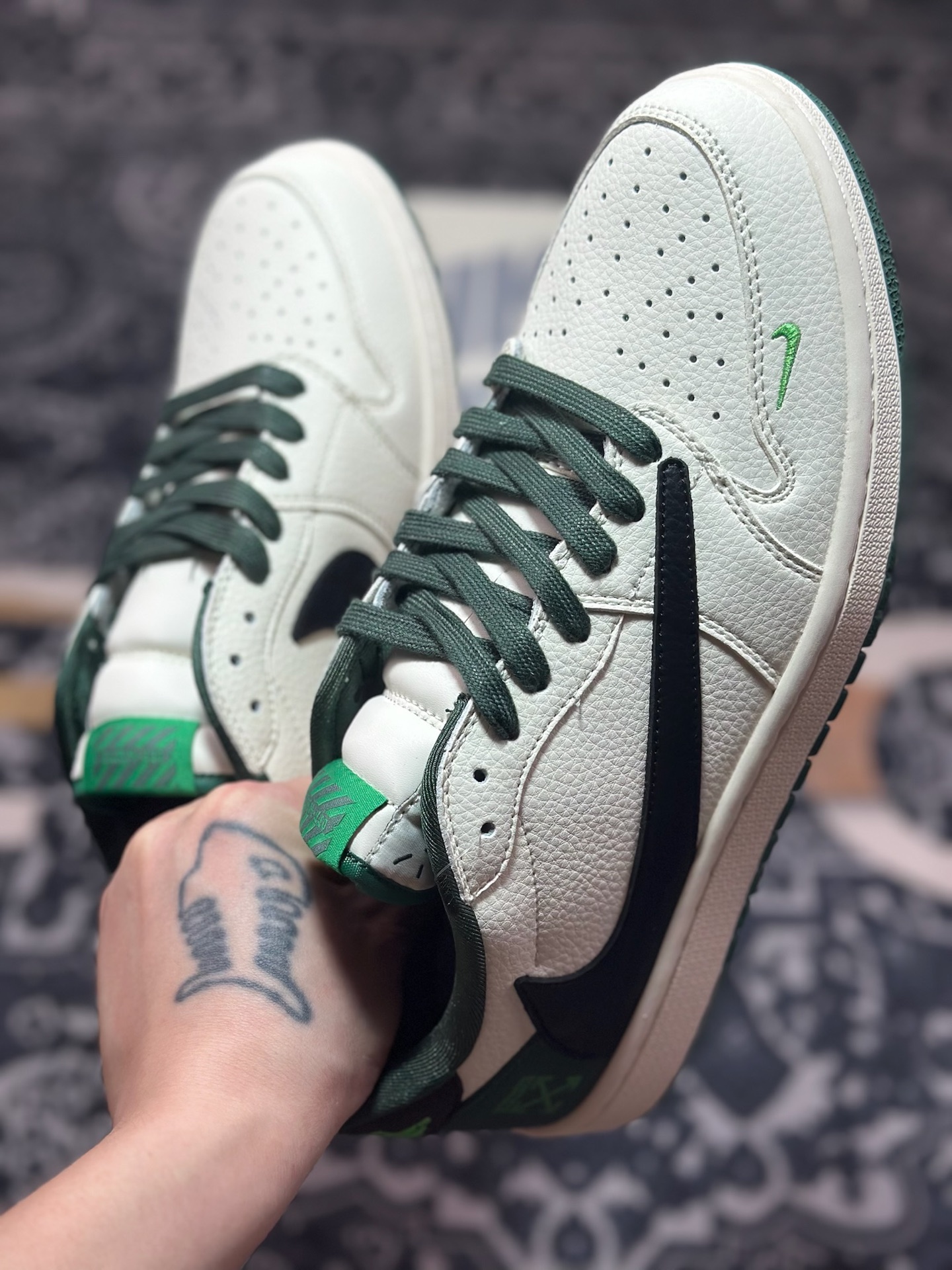 Travis Scott x Fragment Design x Jordan Air Jordan 1 Low SP OFF联名——“米黑藏青” JJ5288-011