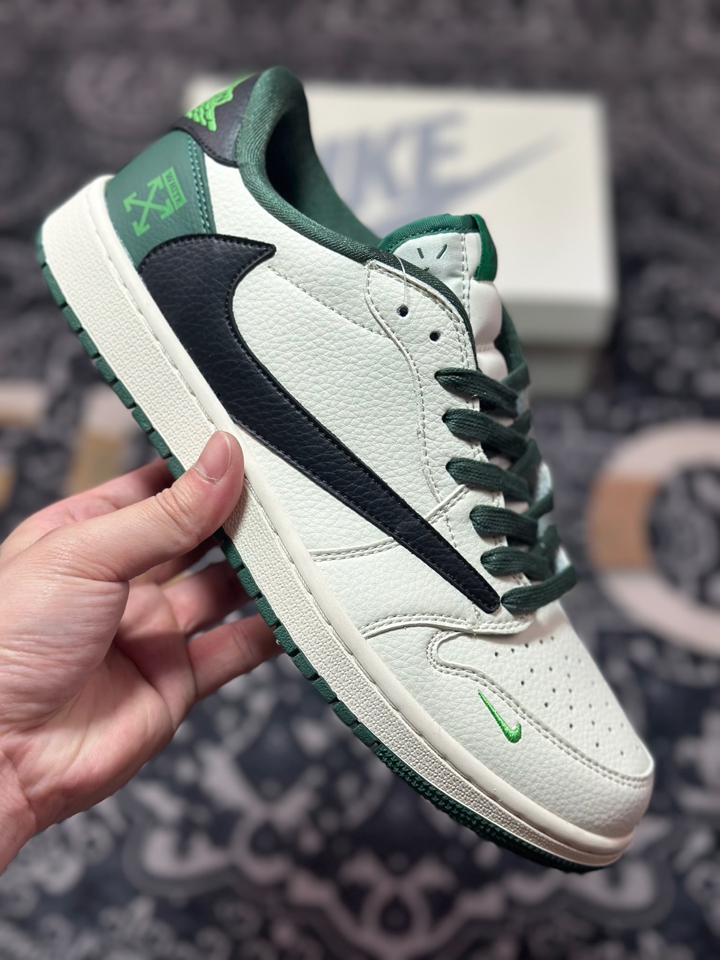 Travis Scott x Fragment Design x Jordan Air Jordan 1 Low SP OFF联名——“米黑藏青” JJ5288-011