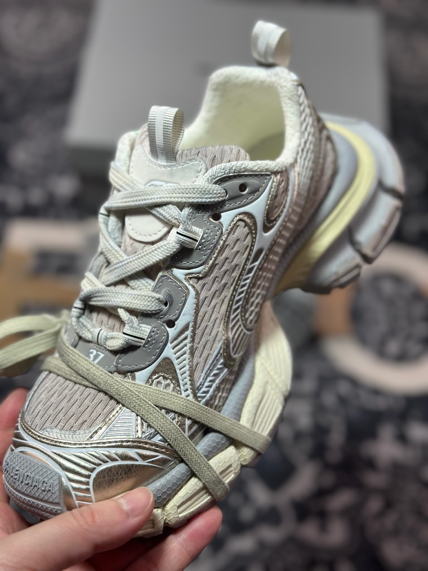 优选 Balenciaga 巴黎世家 Phantom Sneaker 3XL 做旧复古老爹鞋