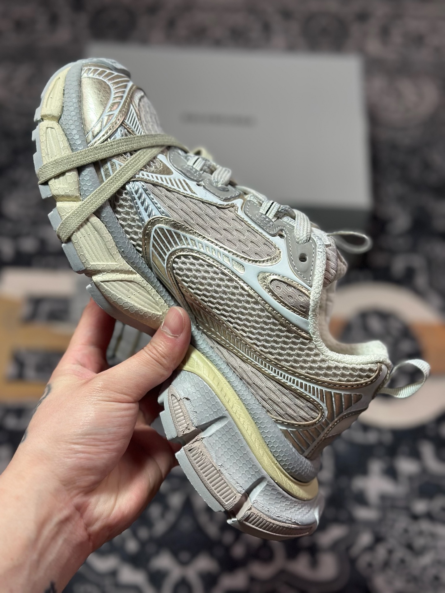 优选 Balenciaga 巴黎世家 Phantom Sneaker 3XL 做旧复古老爹鞋