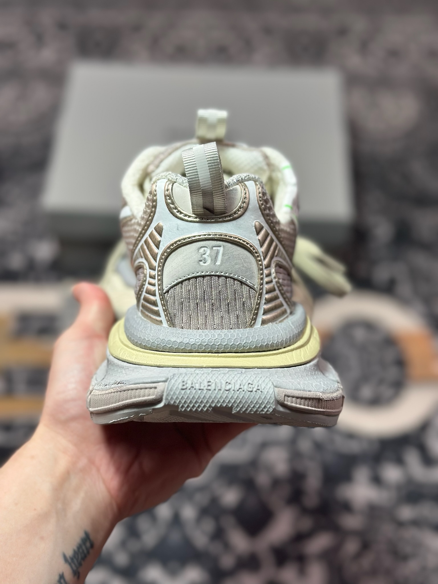 优选 Balenciaga 巴黎世家 Phantom Sneaker 3XL 做旧复古老爹鞋