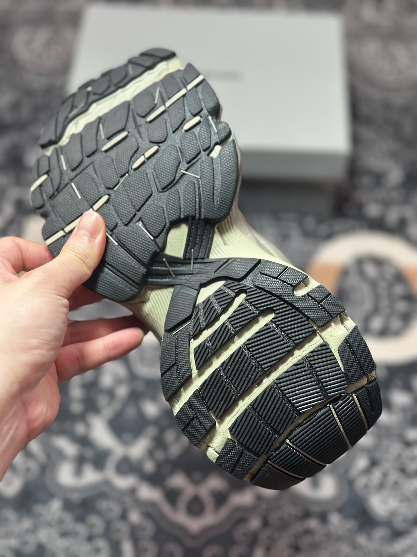 优选 Balenciaga 巴黎世家 Stapler 新款做旧复古老爹鞋