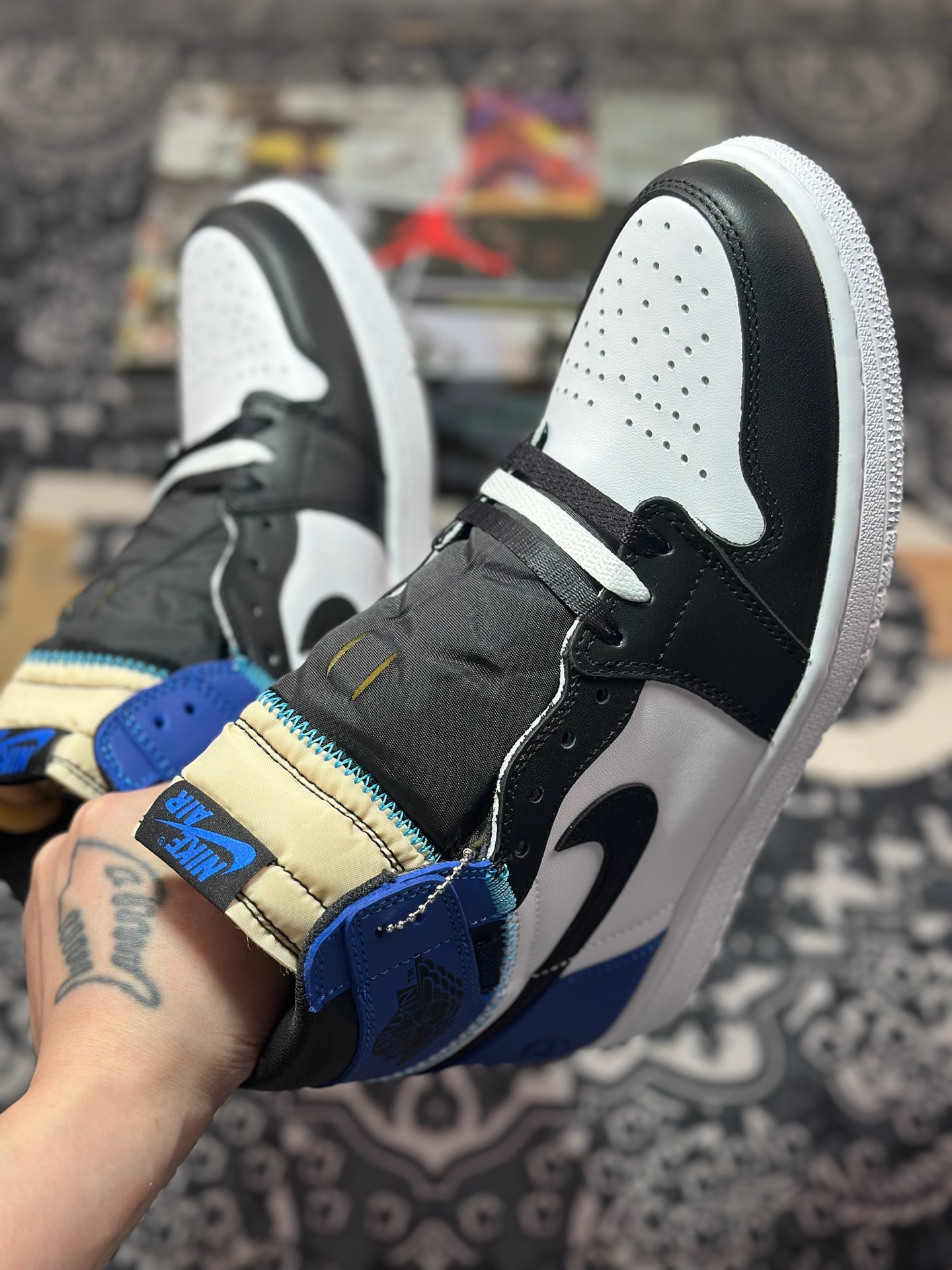 Jordan Air Jordan 1 High OG”UNC Reimagined” 黑白蓝 DZ5485-041
