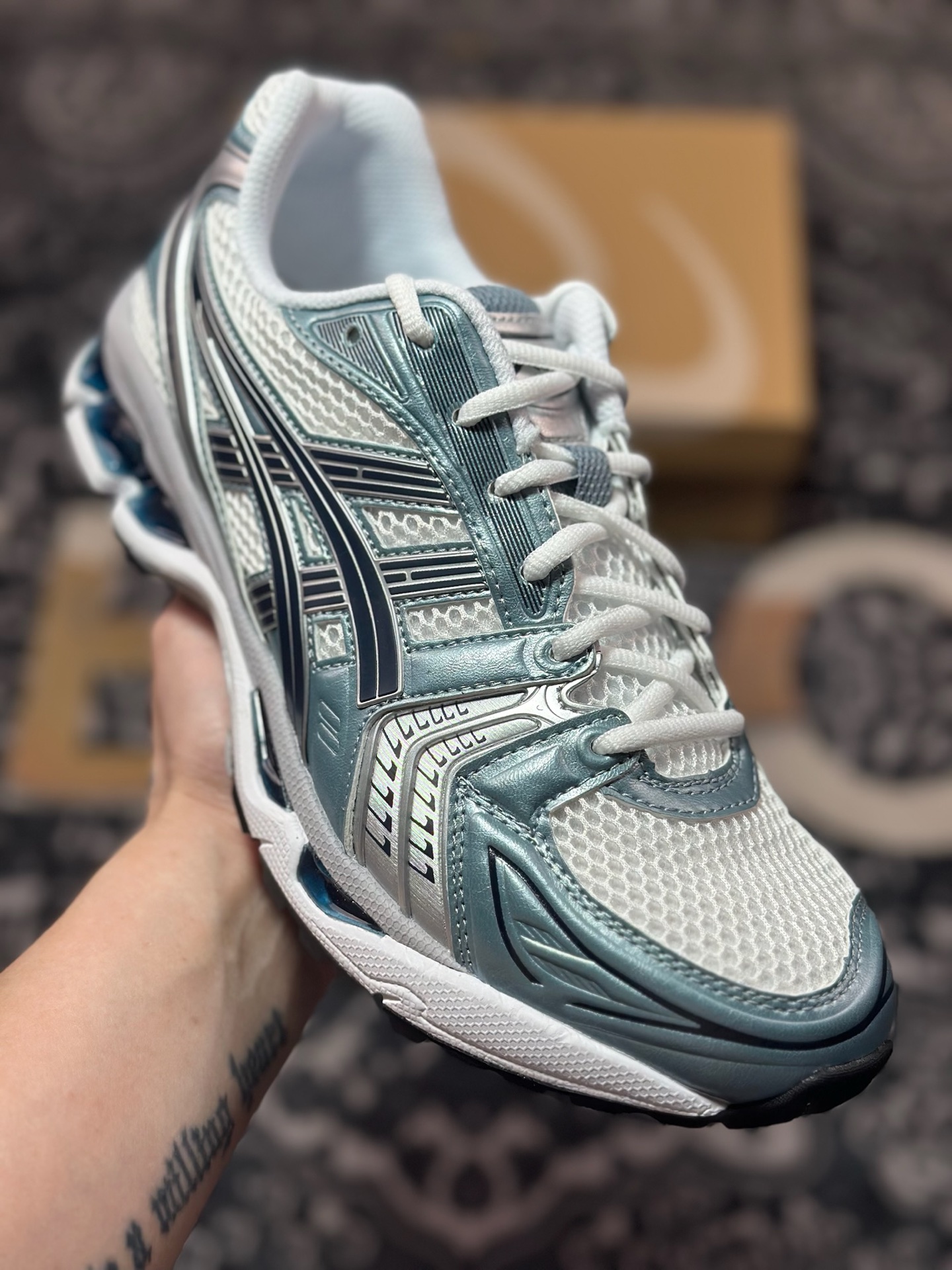 优选 纯原 Asics 亚瑟士 GEL-Kayano 14 低帮运动休闲跑步鞋 1203A537-106