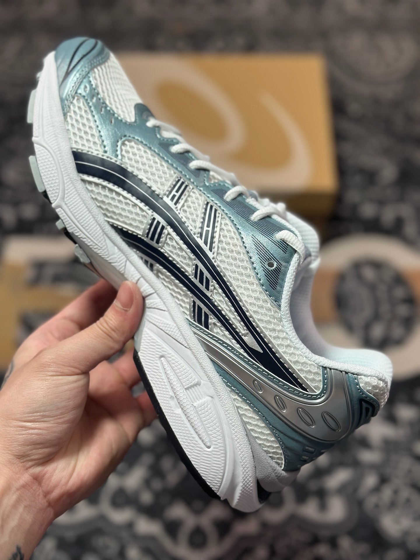 优选 纯原 Asics 亚瑟士 GEL-Kayano 14 低帮运动休闲跑步鞋 1203A537-106