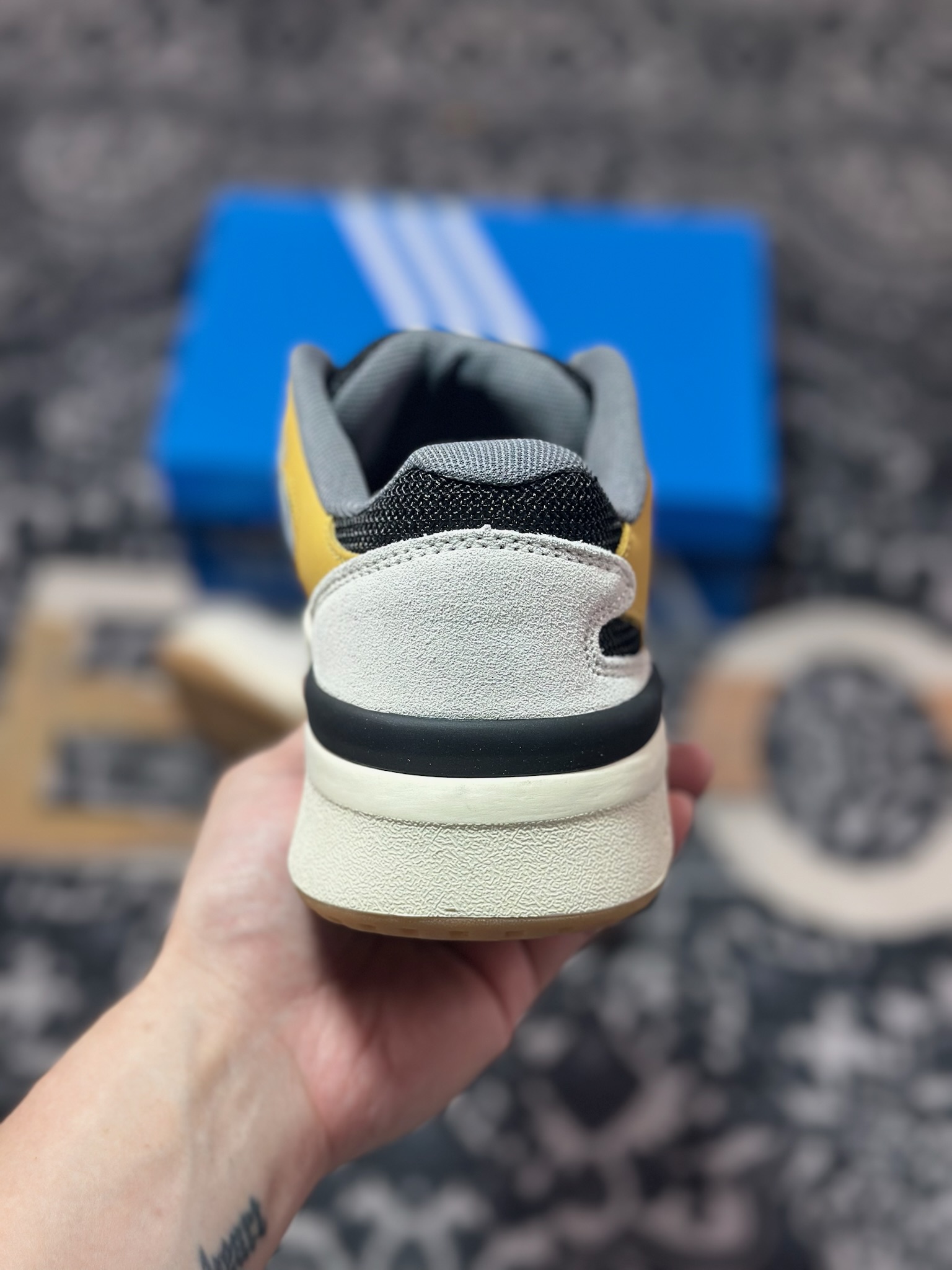 Adidas originals Forum 2000 CL 三叶草低帮 复古潮流休闲面包鞋 JS3158