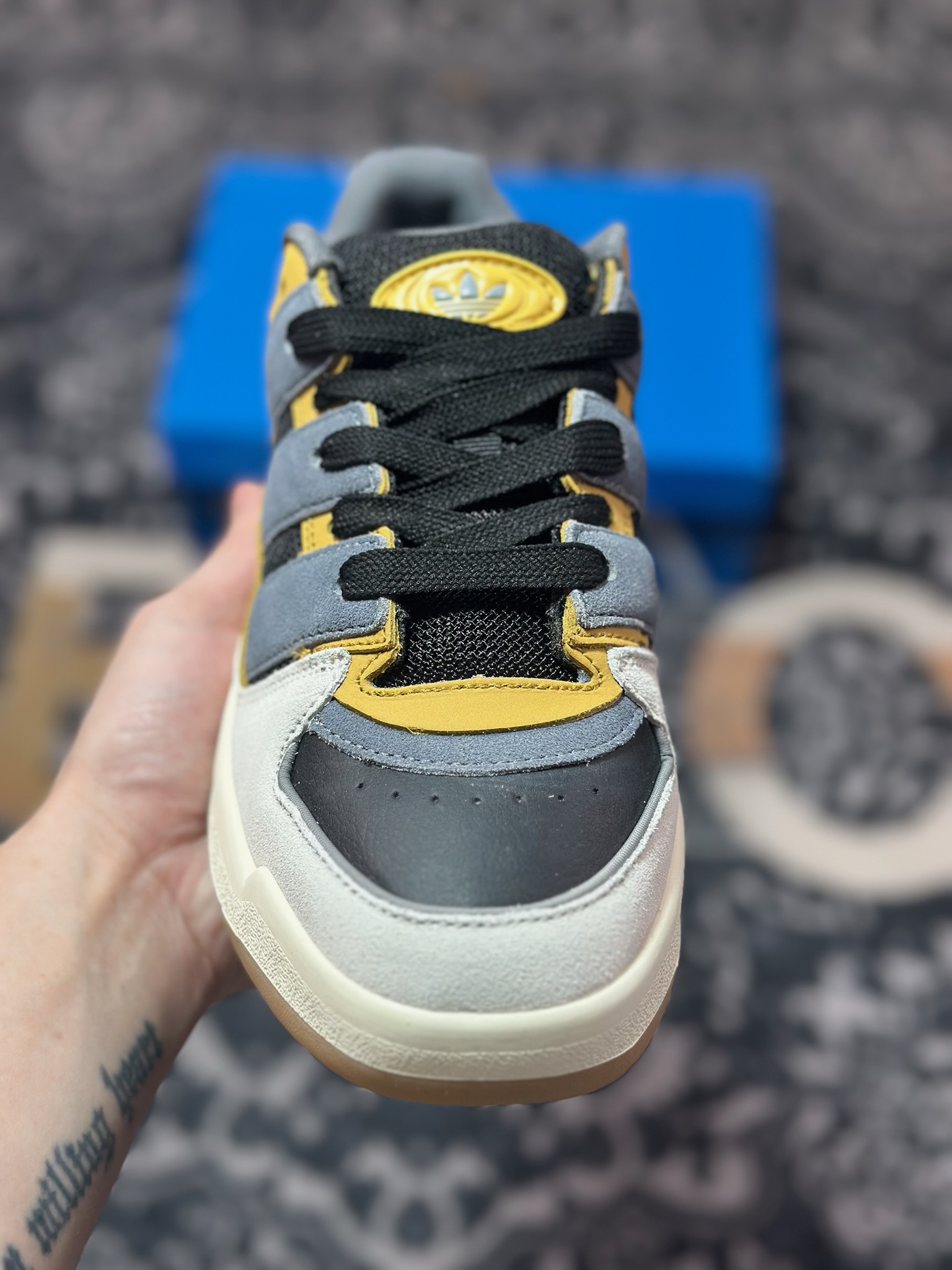Adidas originals Forum 2000 CL 三叶草低帮 复古潮流休闲面包鞋 JS3158