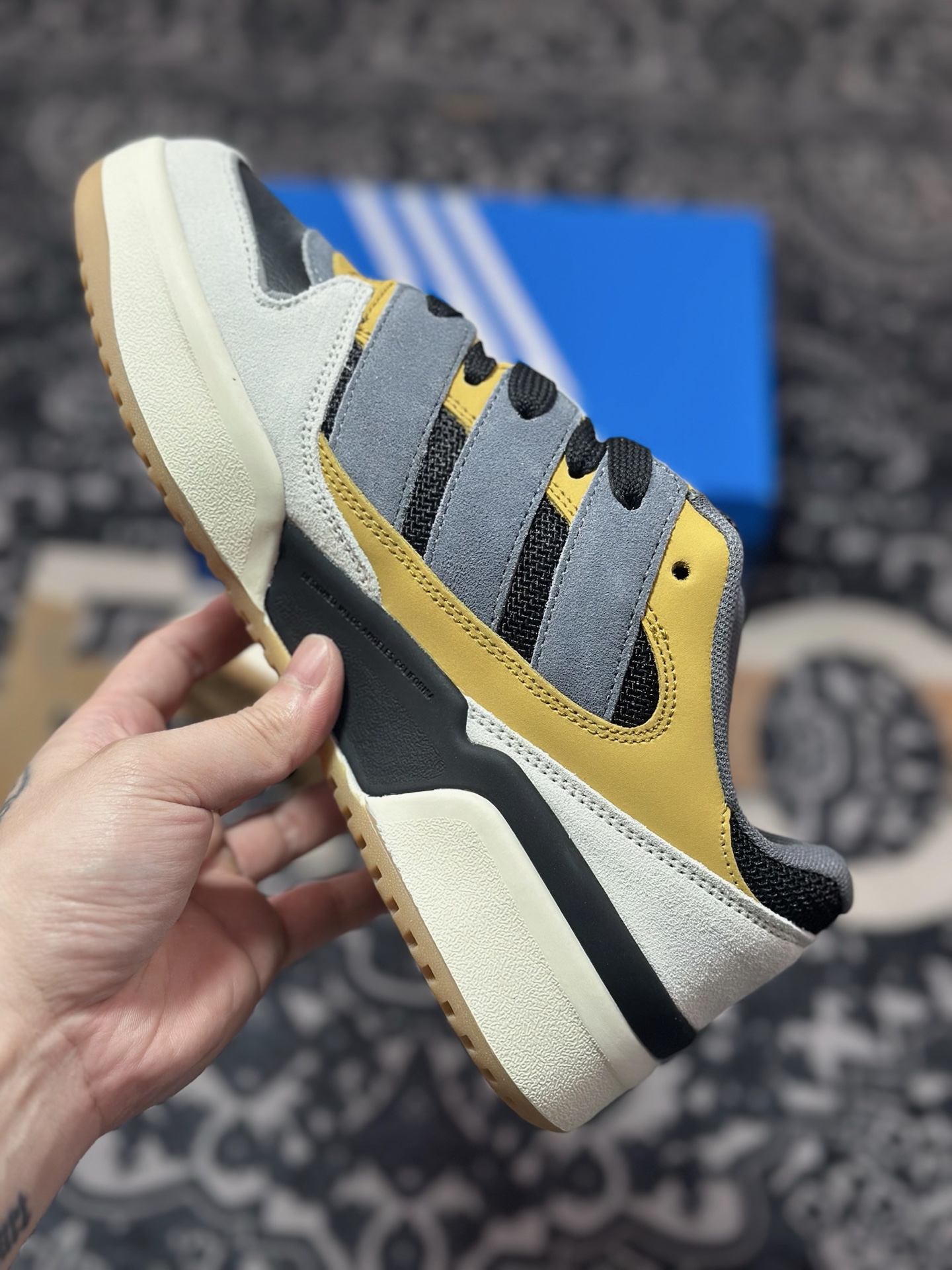 Adidas originals Forum 2000 CL 三叶草低帮 复古潮流休闲面包鞋 JS3158