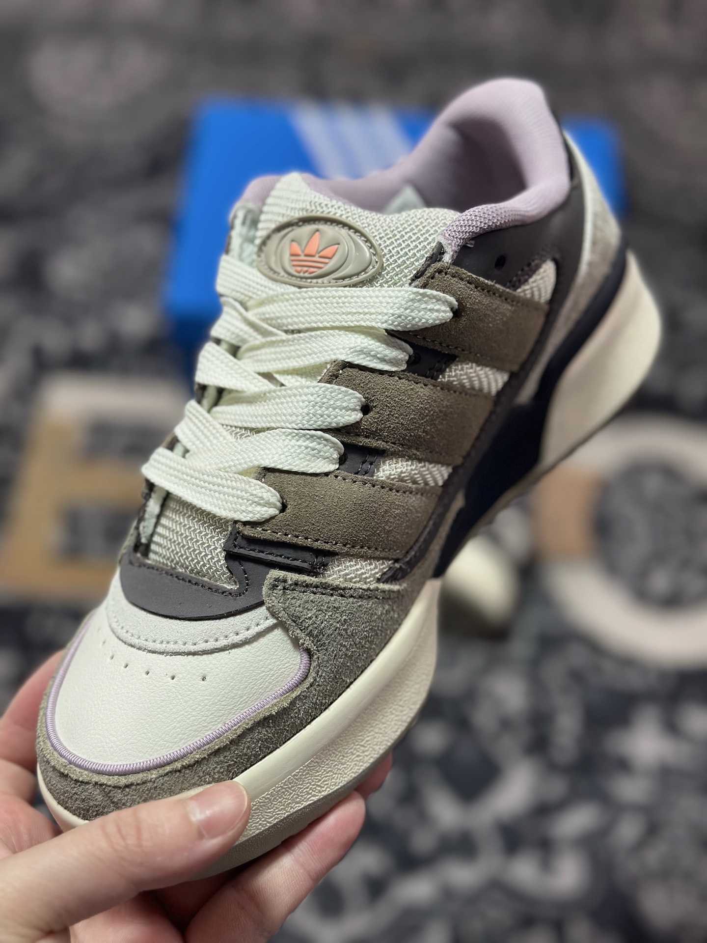 Adidas originals Forum 2000 CL 三叶草低帮 复古潮流休闲面包鞋 JS3159