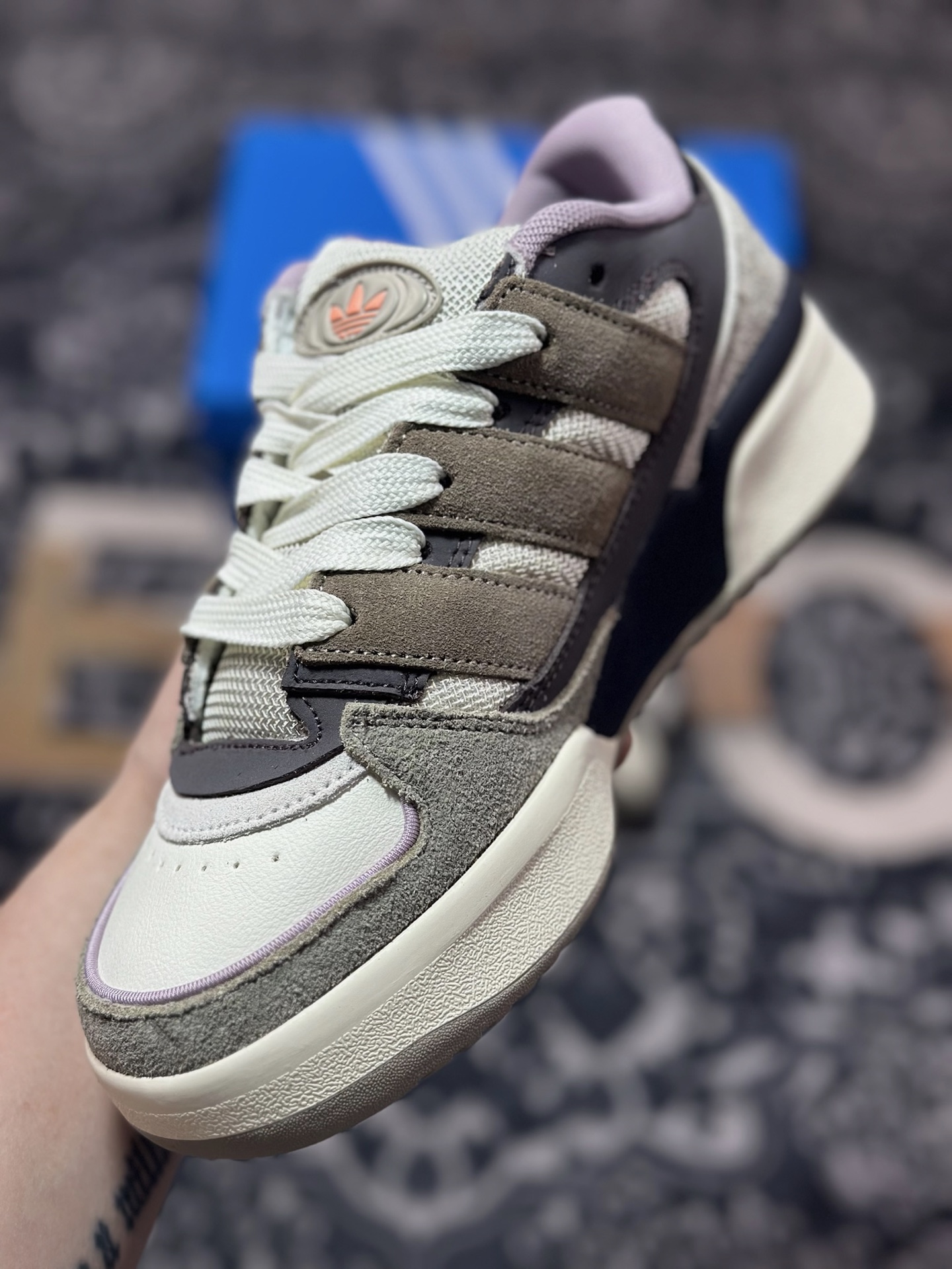 Adidas originals Forum 2000 CL 三叶草低帮 复古潮流休闲面包鞋 JS3159
