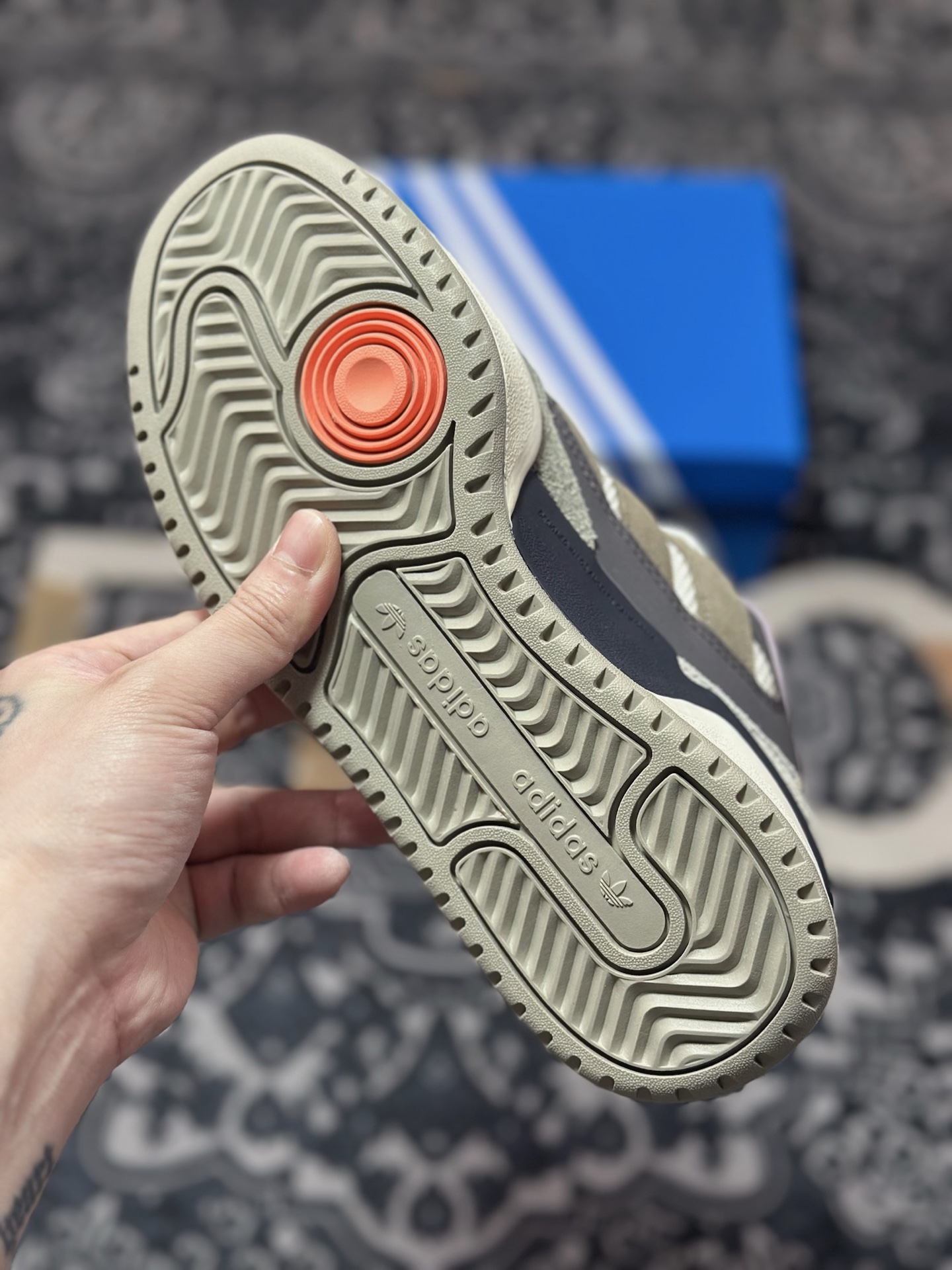 Adidas originals Forum 2000 CL 三叶草低帮 复古潮流休闲面包鞋 JS3159