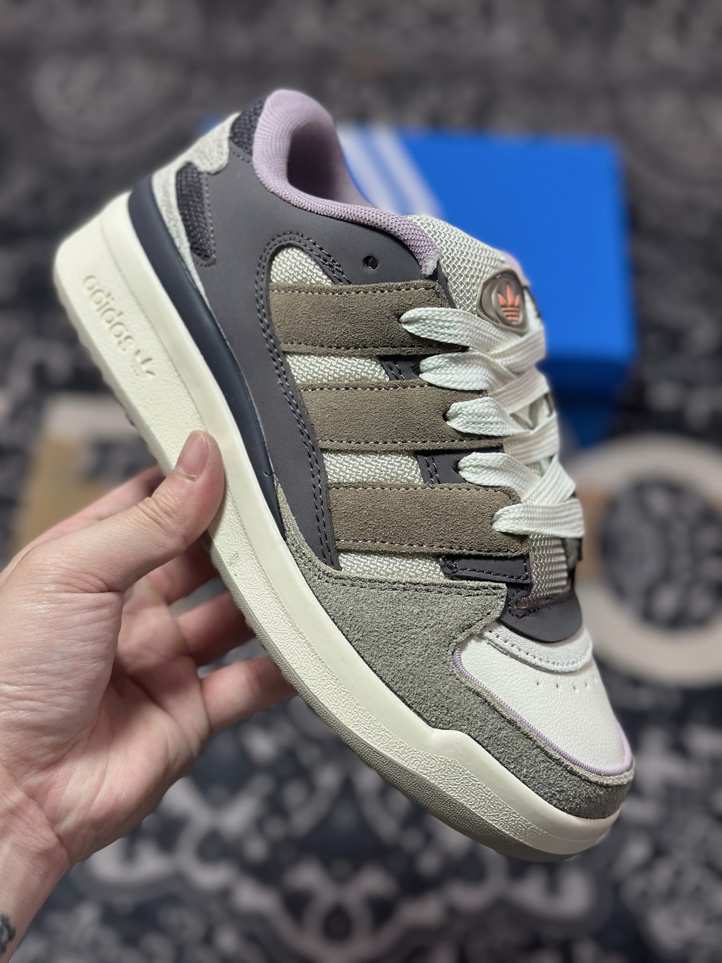 Adidas originals Forum 2000 CL 三叶草低帮 复古潮流休闲面包鞋 JS3159