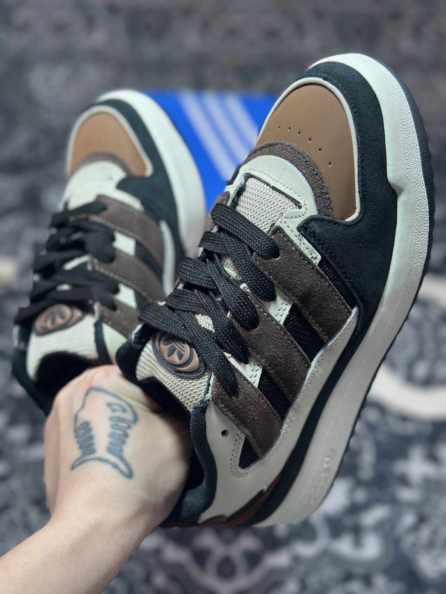 Adidas originals Forum 2000 CL 三叶草低帮 复古潮流休闲面包鞋 JS3160