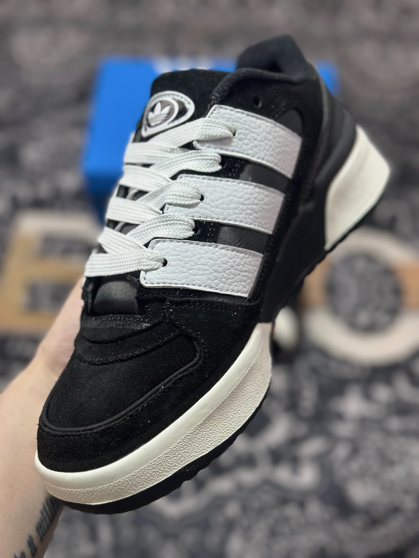 Adidas originals Forum 2000 CL 三叶草低帮 复古潮流休闲面包鞋 JS0996