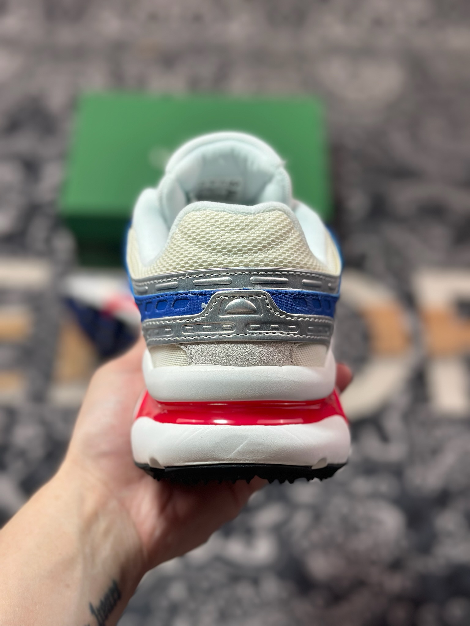 爆款LACOSTE法国鳄鱼 网布 圆头系带百搭 低帮 生活休闲鞋 白蓝色 47SMA0013