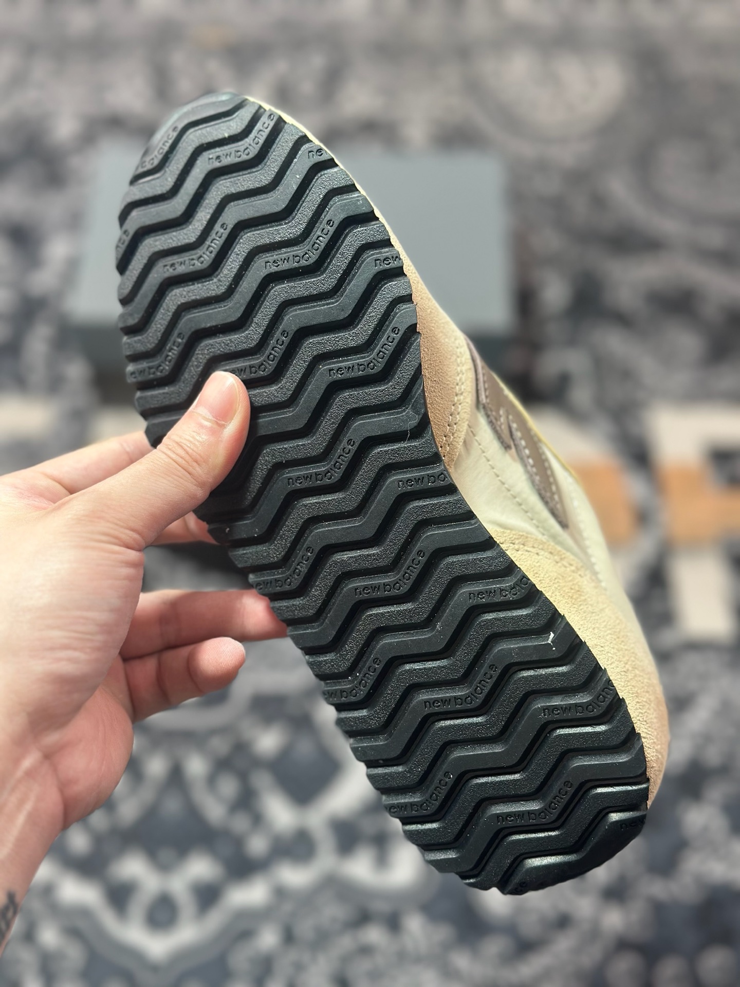 New Balance 新百伦 U471AI 复古休闲鞋 正确长绒鞋面/正确头层皮”N”字LOGO 真皮纹理清晰可见