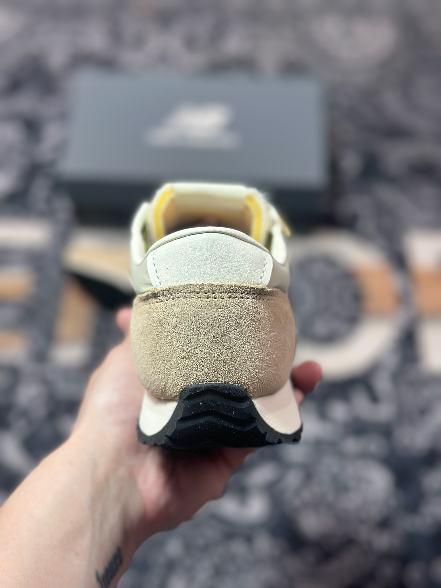 New Balance 新百伦 U471AI 复古休闲鞋 正确长绒鞋面/正确头层皮”N”字LOGO 真皮纹理清晰可见