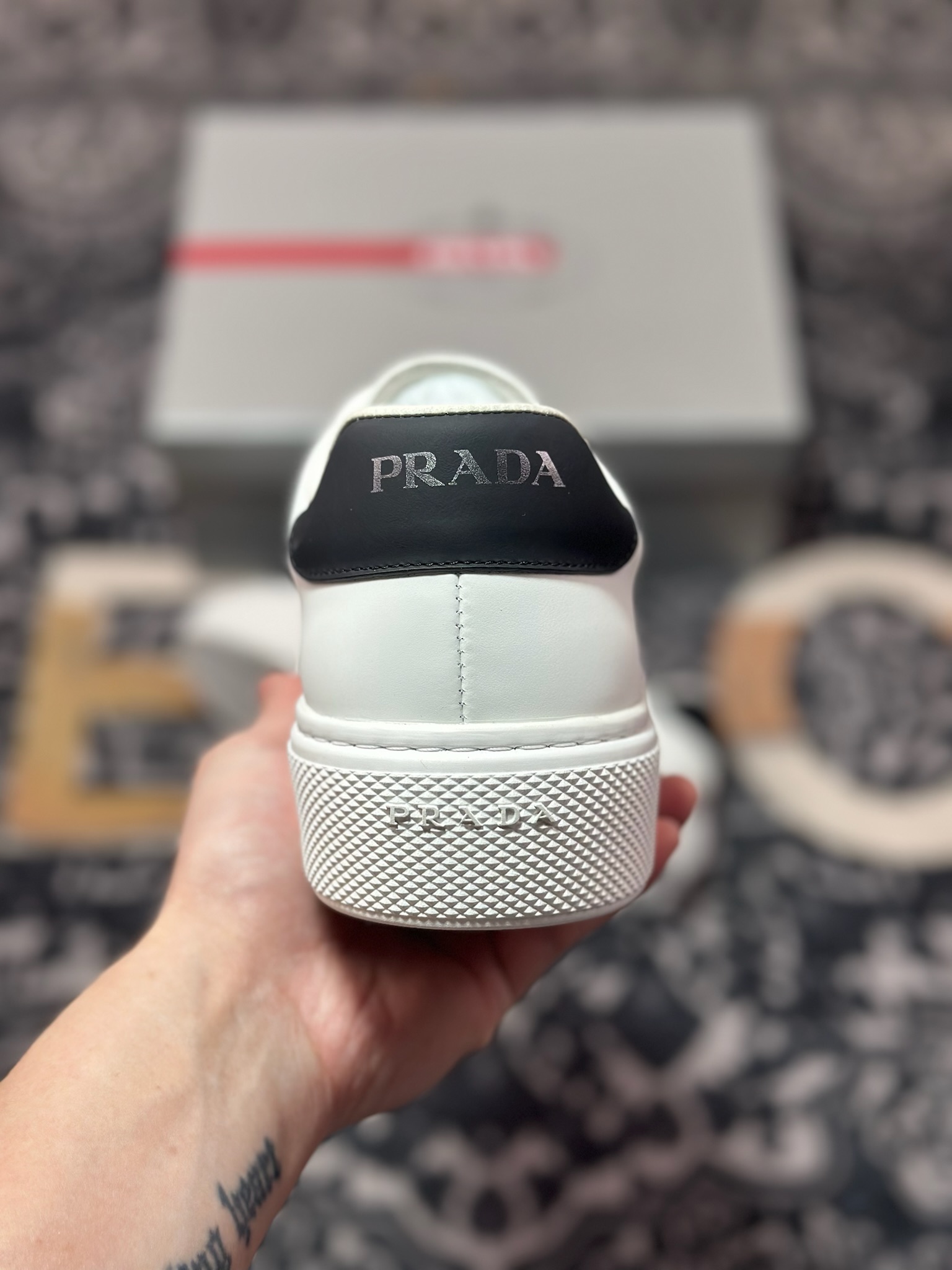 新货意大利高奢品牌·PRADA普拉达运动板鞋百搭休闲小白鞋系列