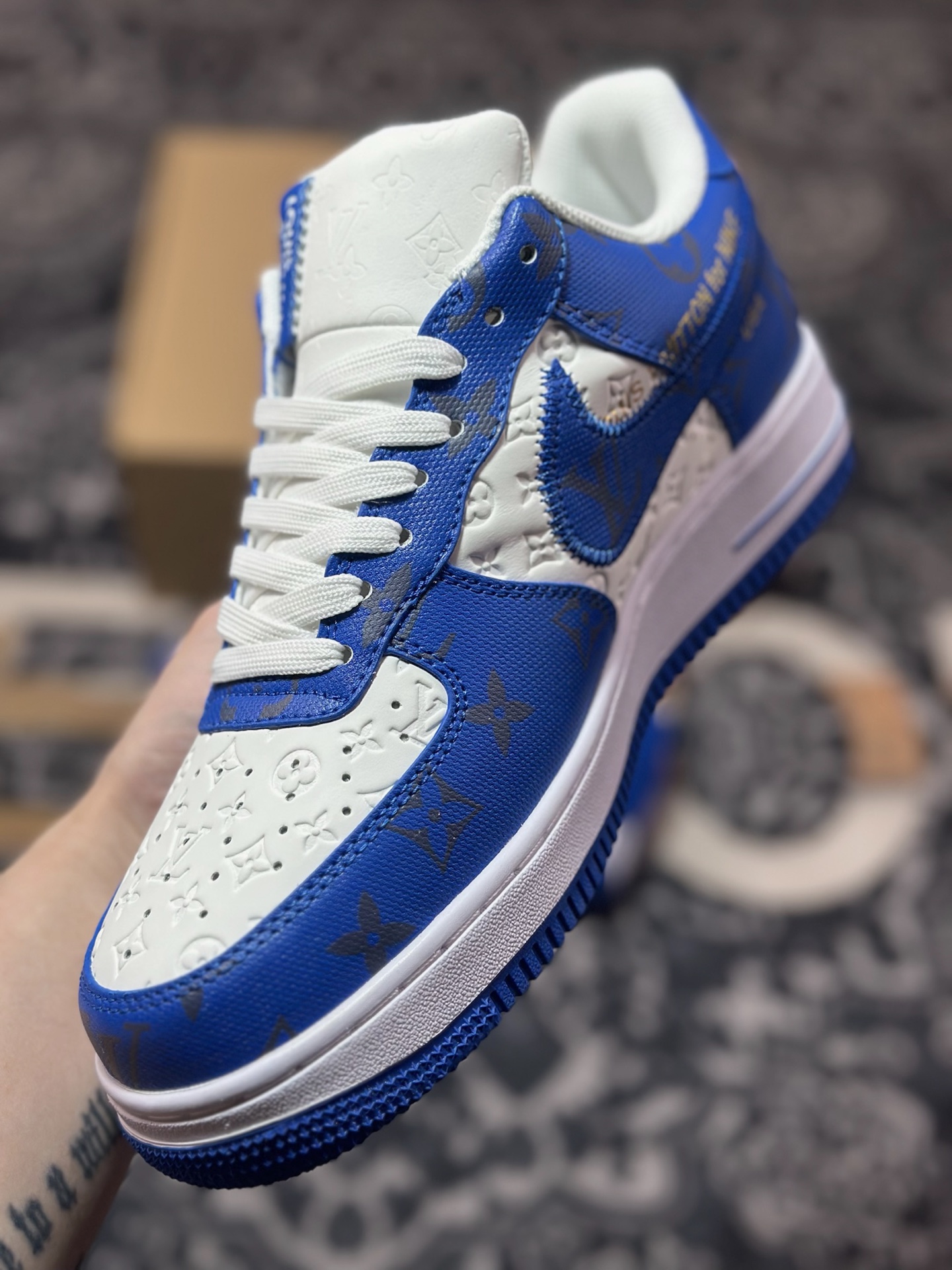 路易威登Louis Vuitton x Nike Air Force 1'07 LV8 Low” Blue/White/LV Monogram”空军一号低帮经典百搭休闲运动板鞋“皮革白蓝LV压纹老花”