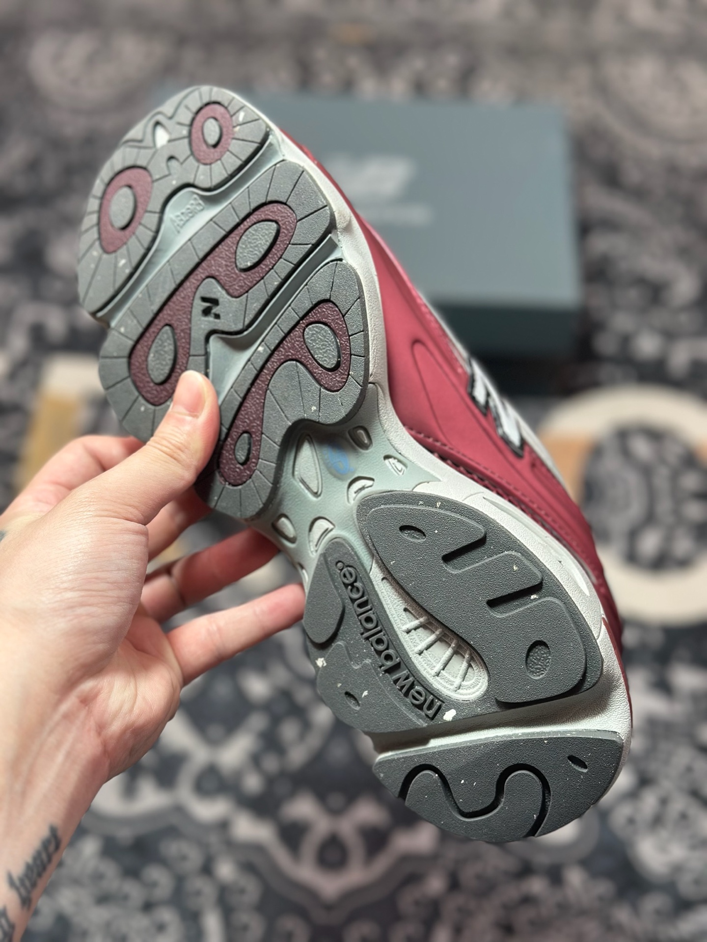 New Balance 新百伦 M1000Q 复古休闲跑步鞋