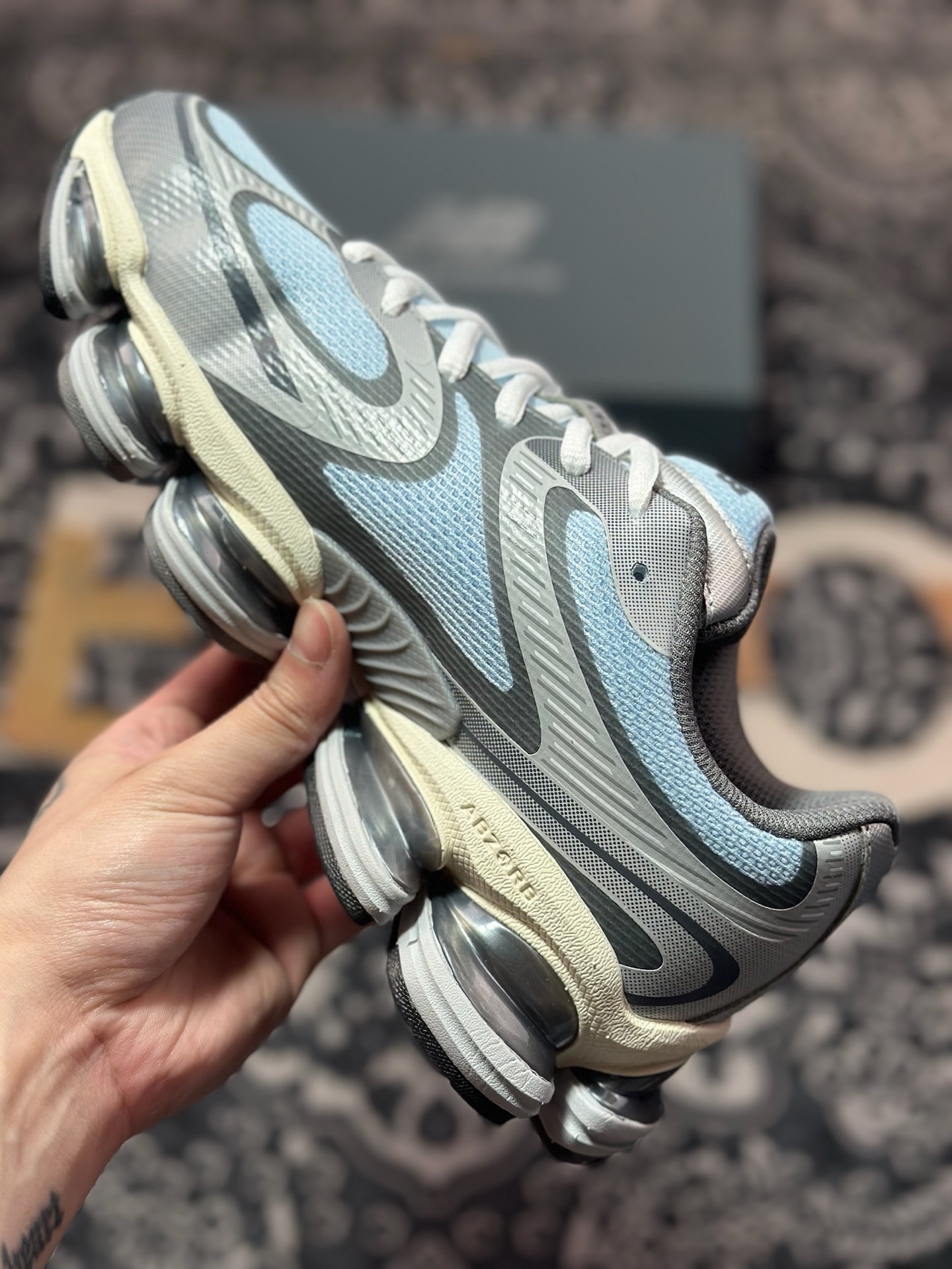 New Balance 新百伦 M2000系列 时尚百搭 织物人造革猪皮 网面休闲鞋 U2000BA