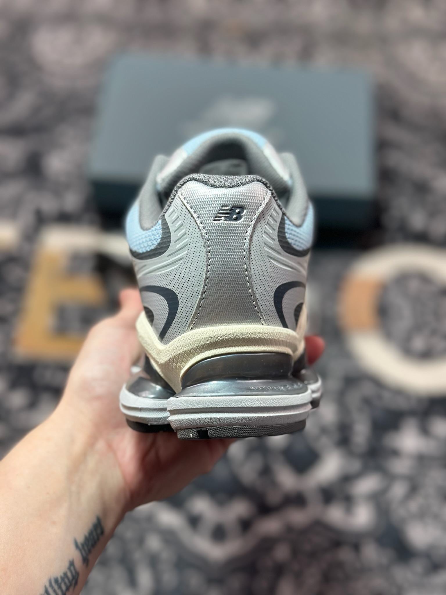 New Balance 新百伦 M2000系列 时尚百搭 织物人造革猪皮 网面休闲鞋 U2000BA