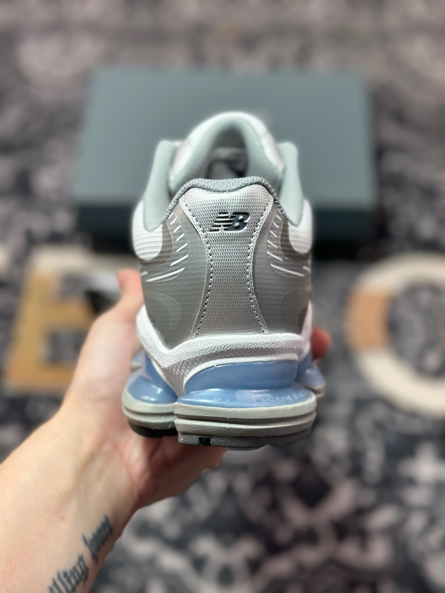 New Balance 新百伦 M2000系列 时尚百搭 织物人造革猪皮 网面休闲鞋 U2000AA