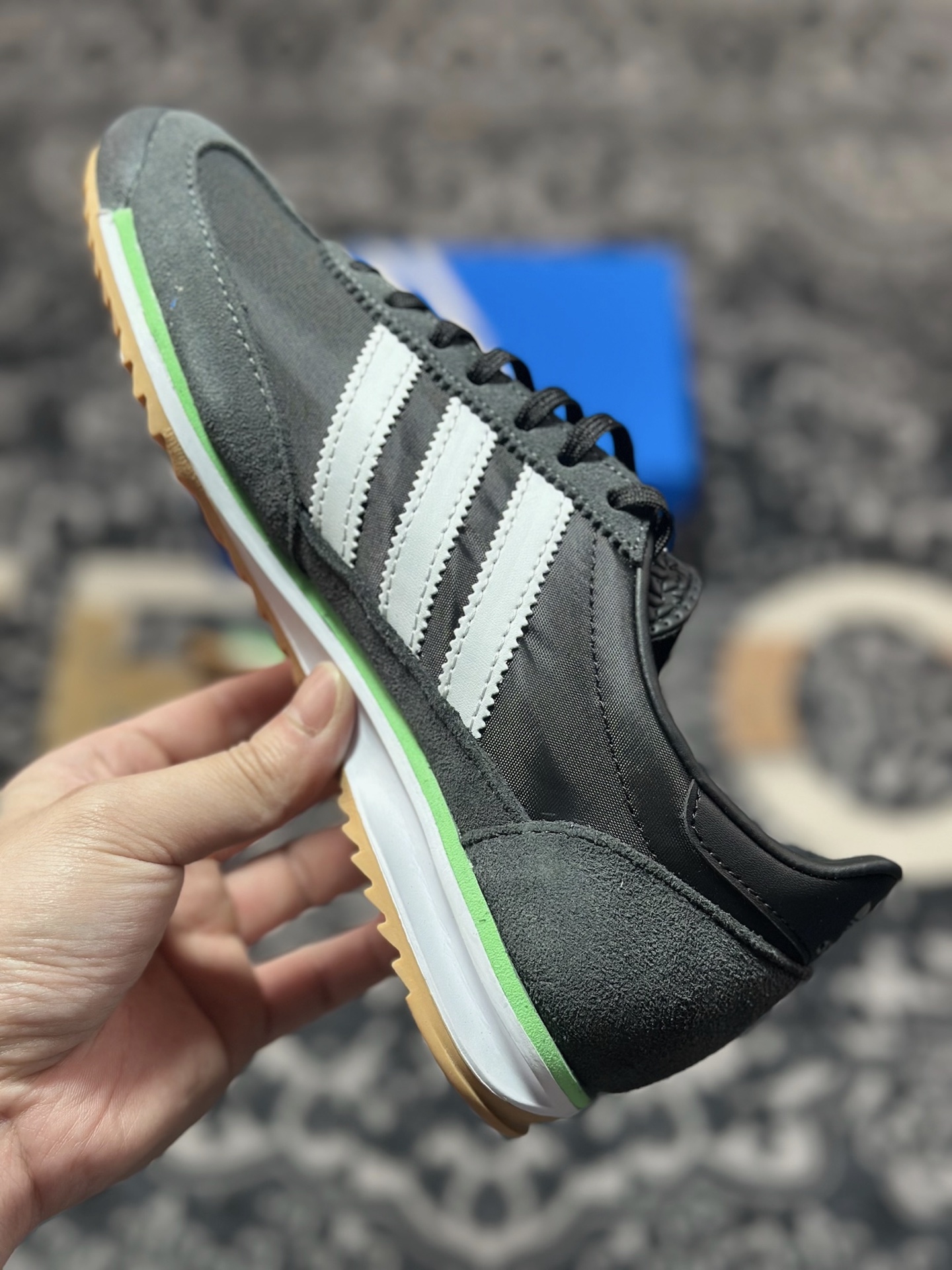 AD Originals SL 72 黑白灰 经典复古轻便休闲运动慢跑鞋 JH7390